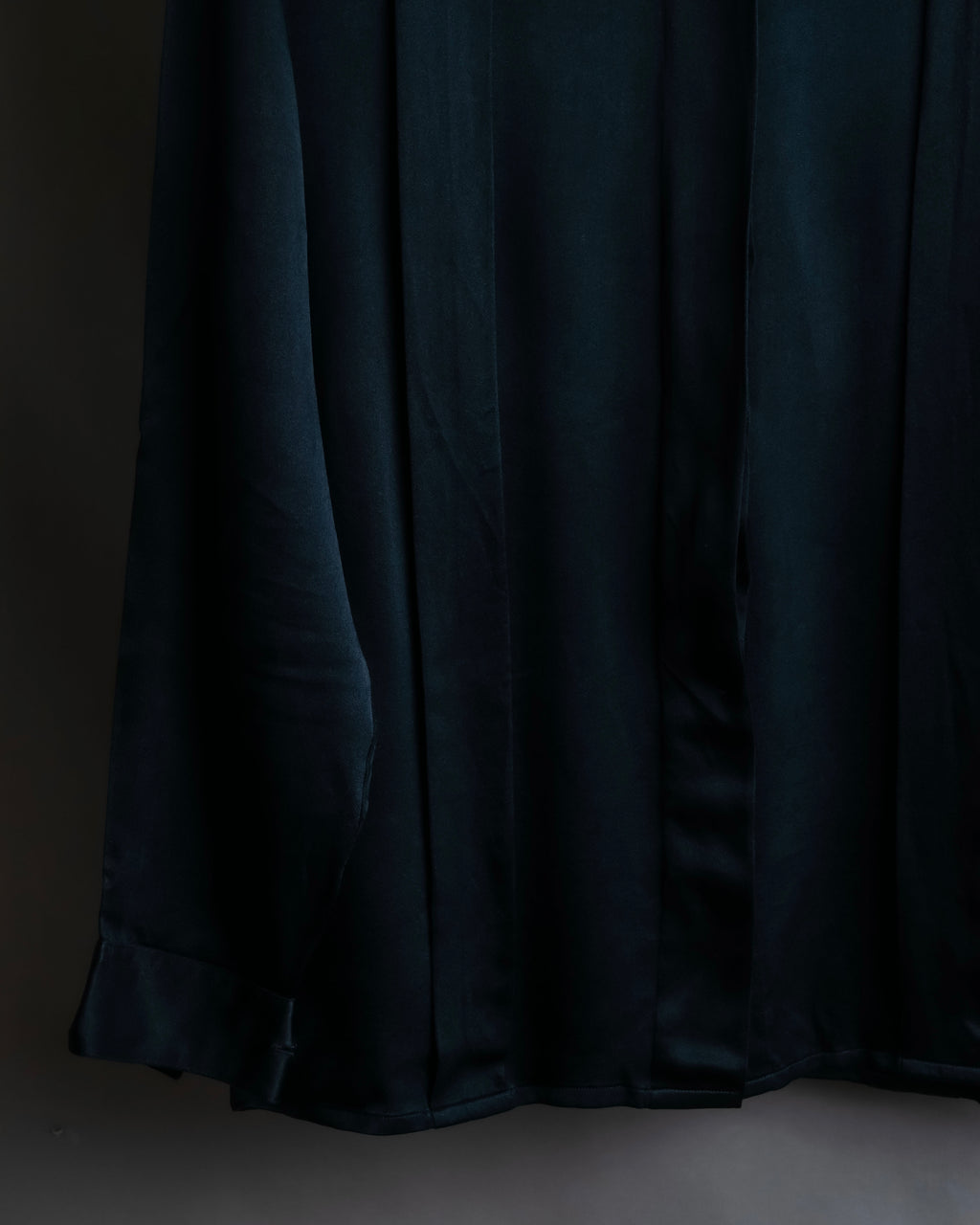 "CHANEL" Coco mark button design black glossy shirt