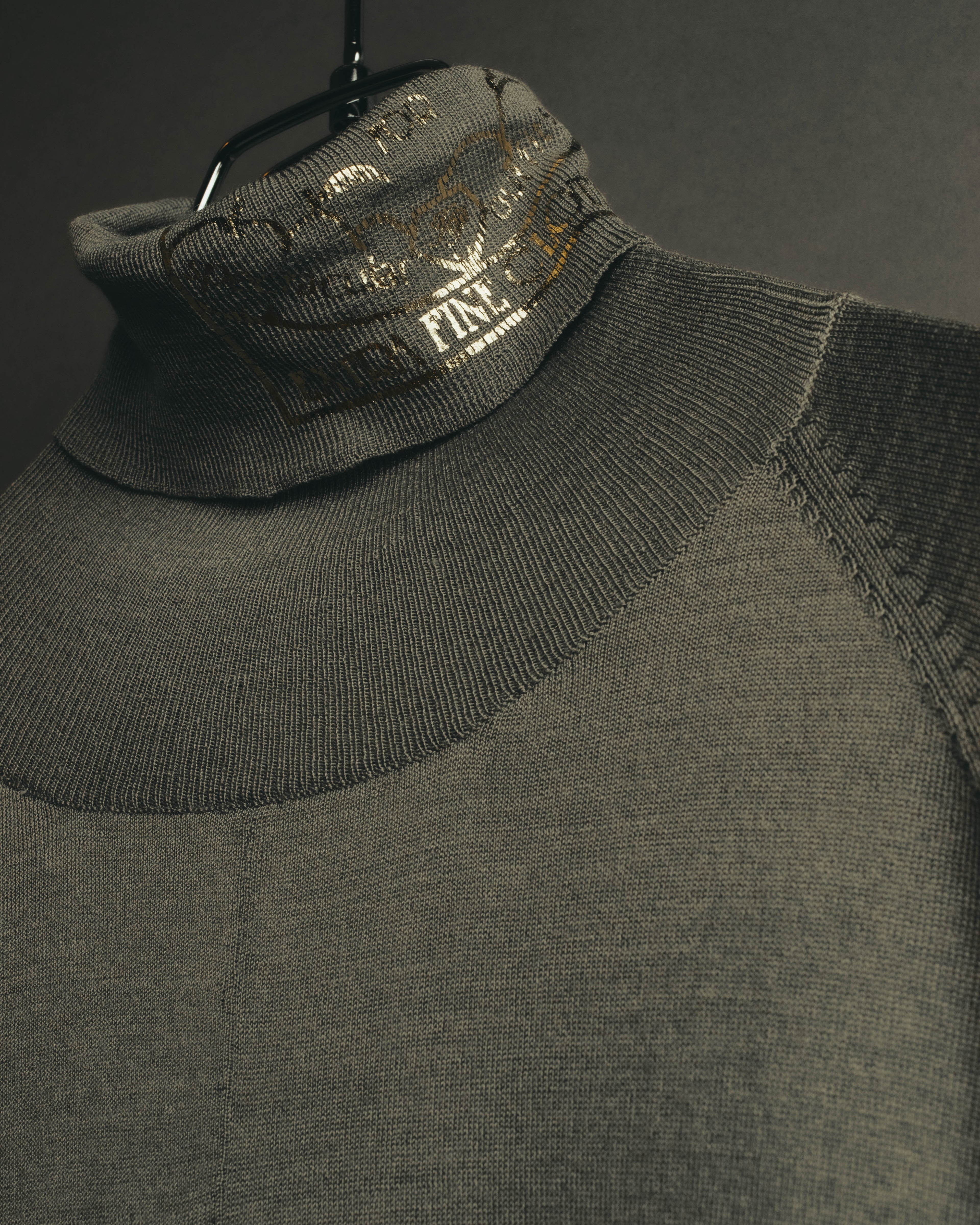 "Theatre PRODUCTS" 00's-10's Silk wool turtleneck knit sweater