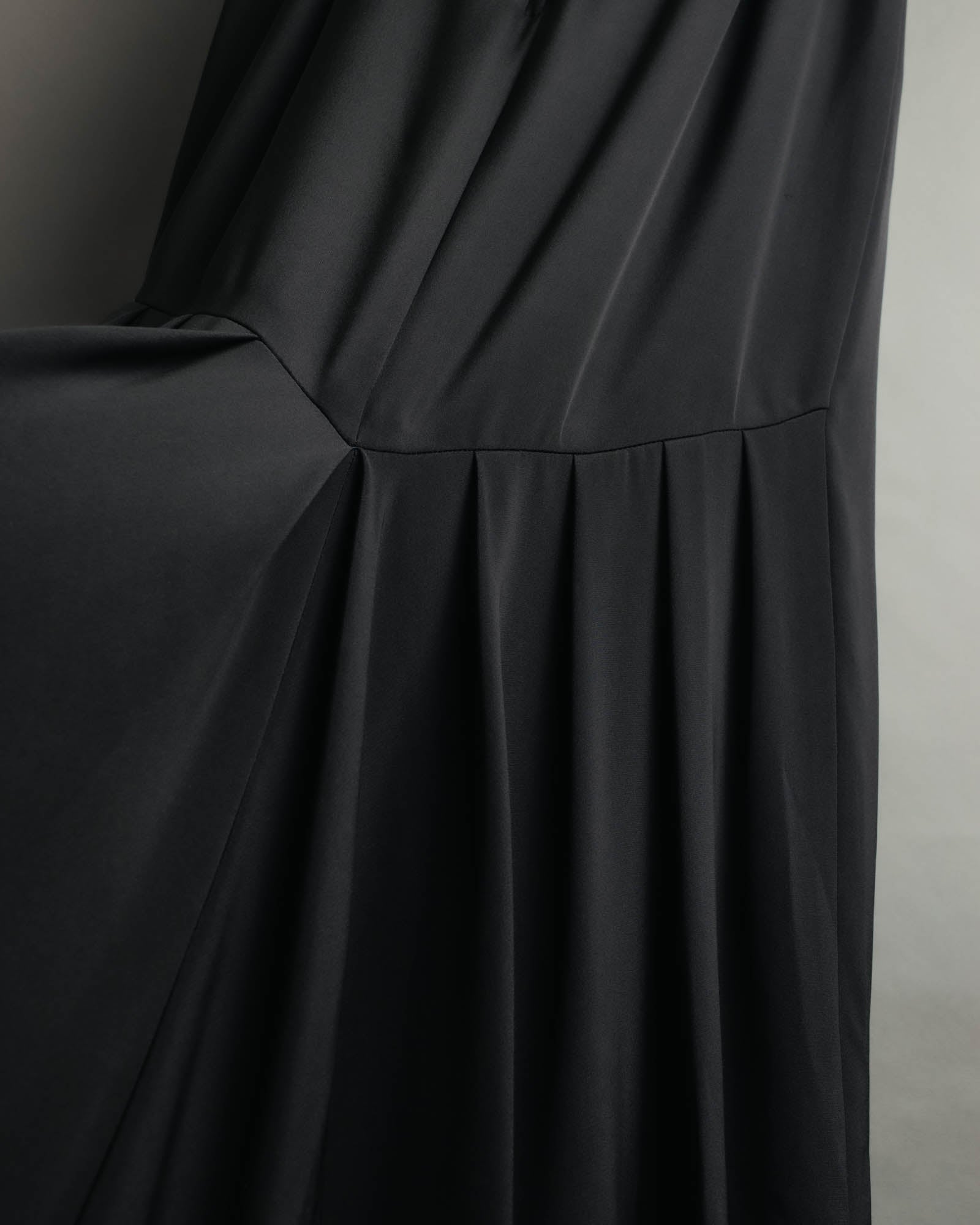 -SPECIAL- “Christian Dior” 80’s silk pleated long skirt
