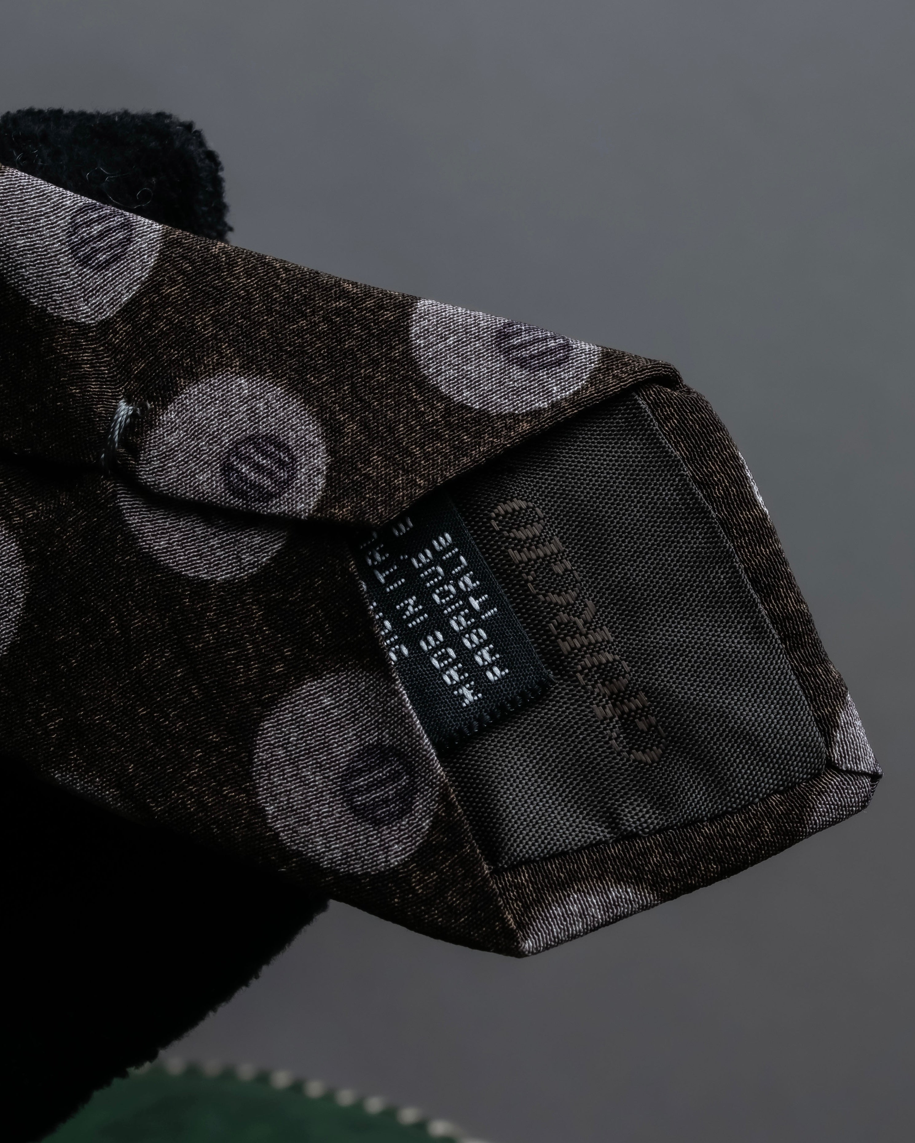 "GIORGIO ARMANI" Oval motif dot silk necktie