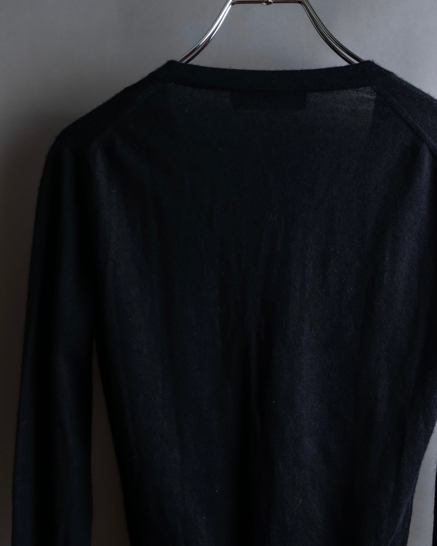 “Dolce&Gabbana”  100% cashmere V neck shape knit pullover