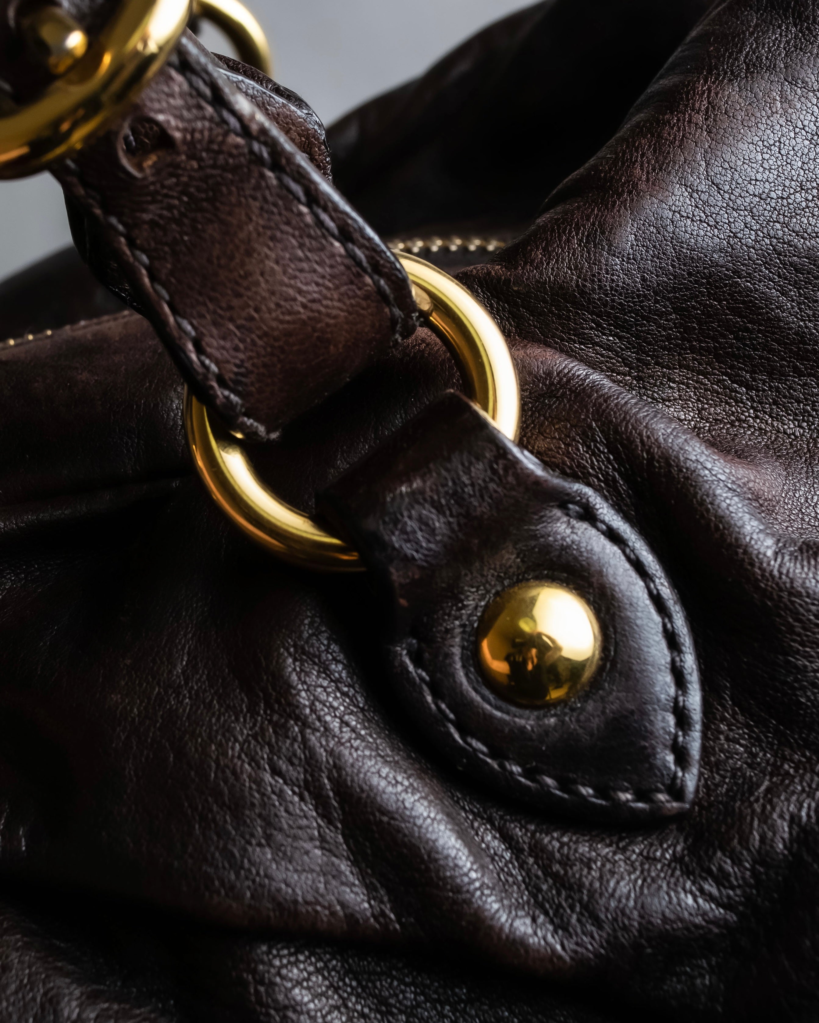 "MIU MIU" Tuck pleat design leather hand bag