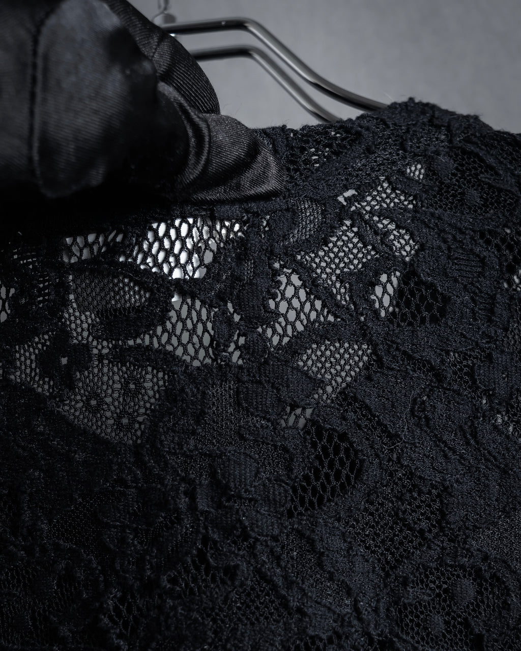 "COMME des GARCONS" 20SS Floral motif lace pullover