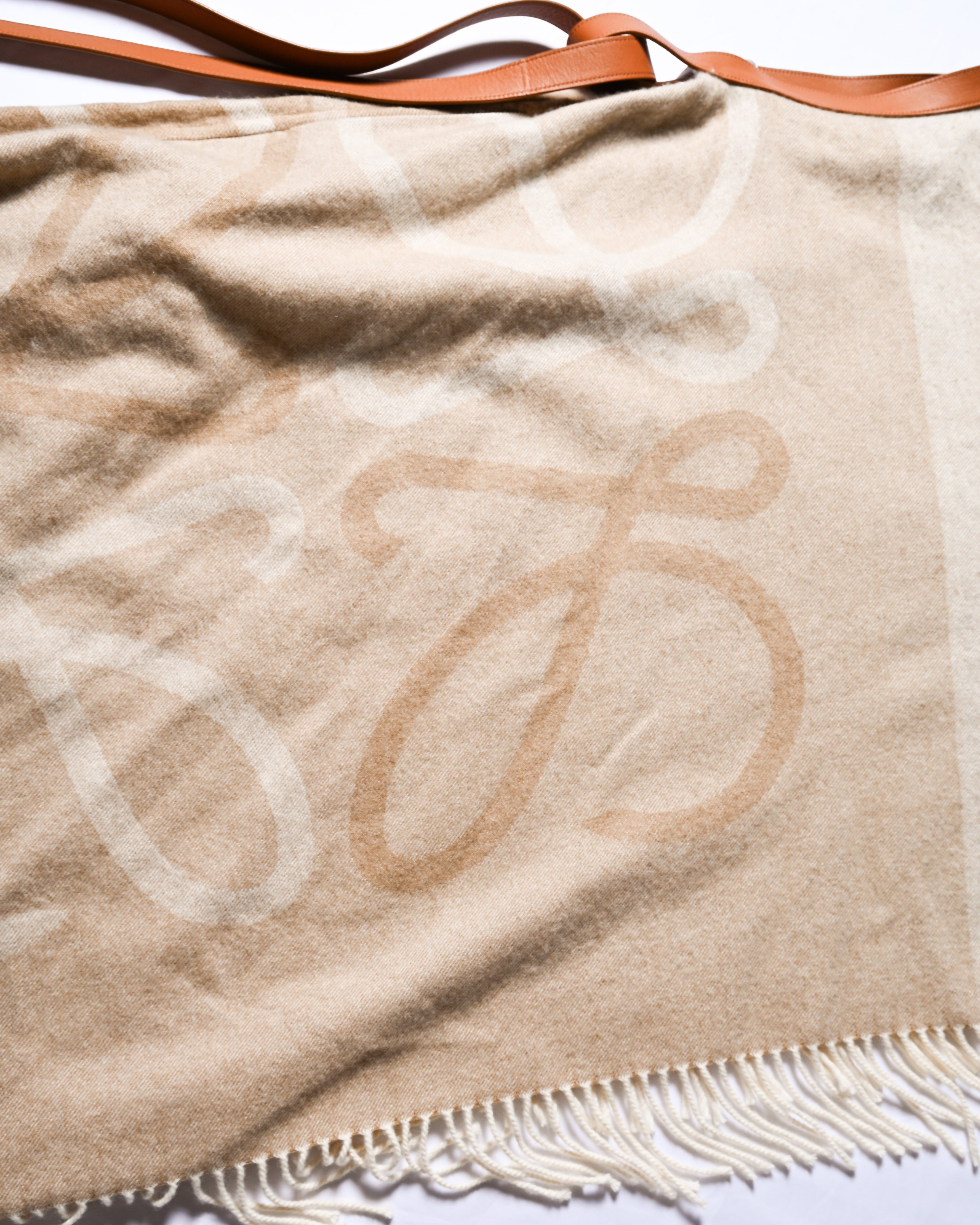 LOEWE by Jonathan Anderson/ Fringe Designed Beige Anagram Blanket Skirt