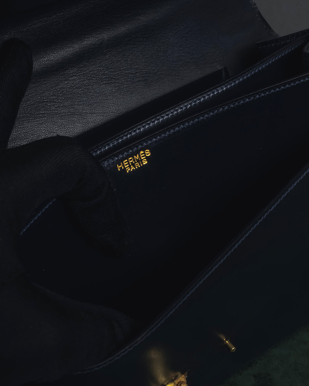 -SPECIAL- "HERMES" 60’s early sandrine box dark blue calf bit bag