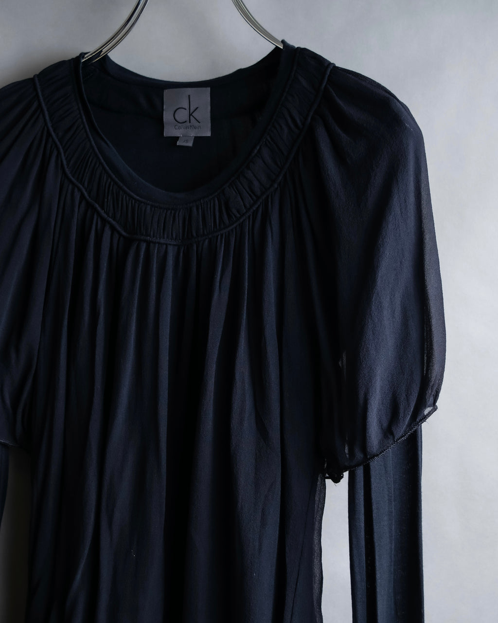 "CALVIN KLEIN" Layered sleeve gathered design pullover