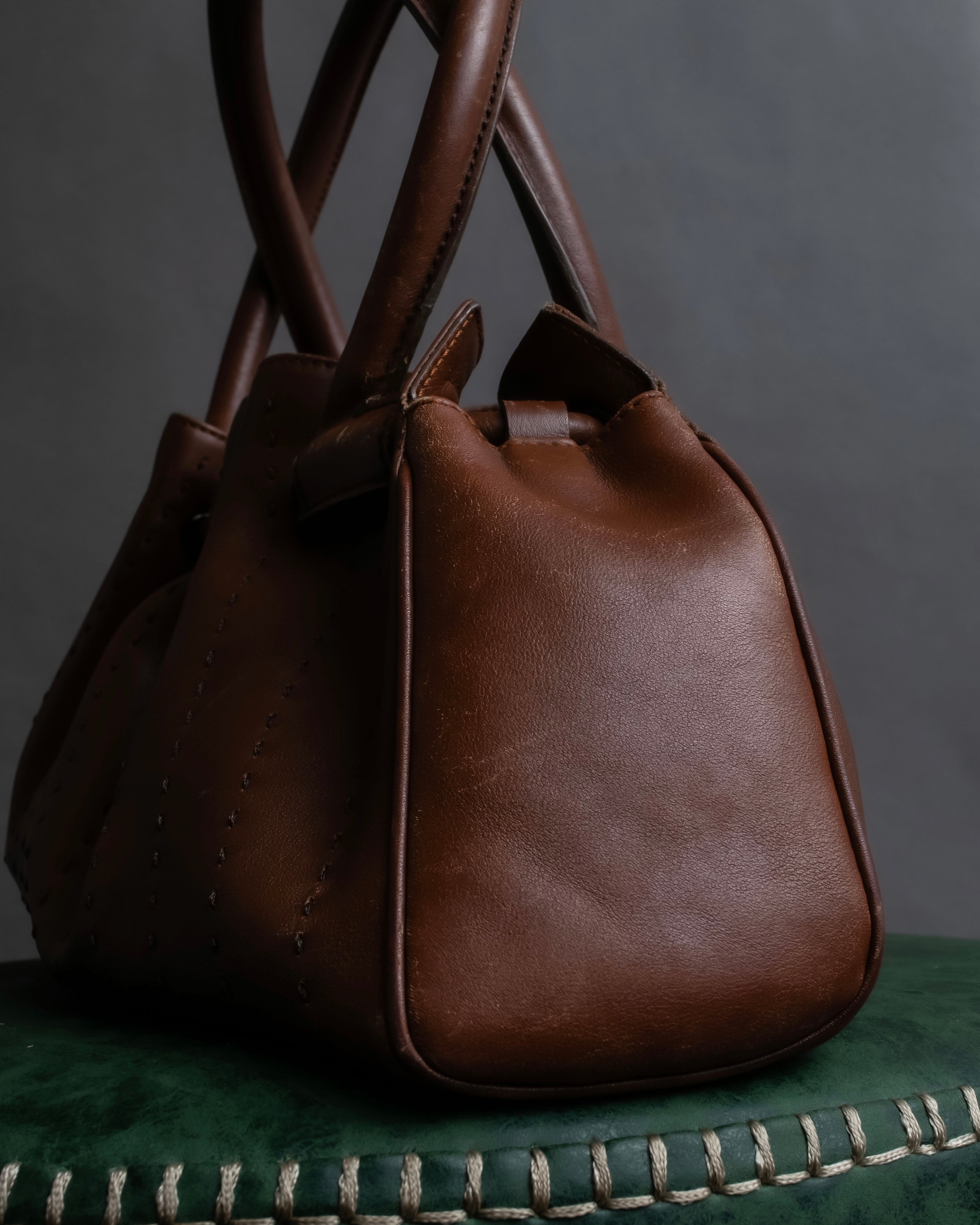 "Salvatore Ferragamo" Gathered stitch work design leather hand bag