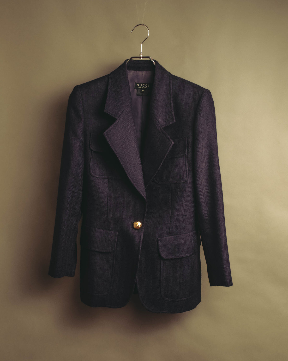 –SPECIAL– “GUCCI” 80’s-90’s Sculptural tailored blazer with gold buttons