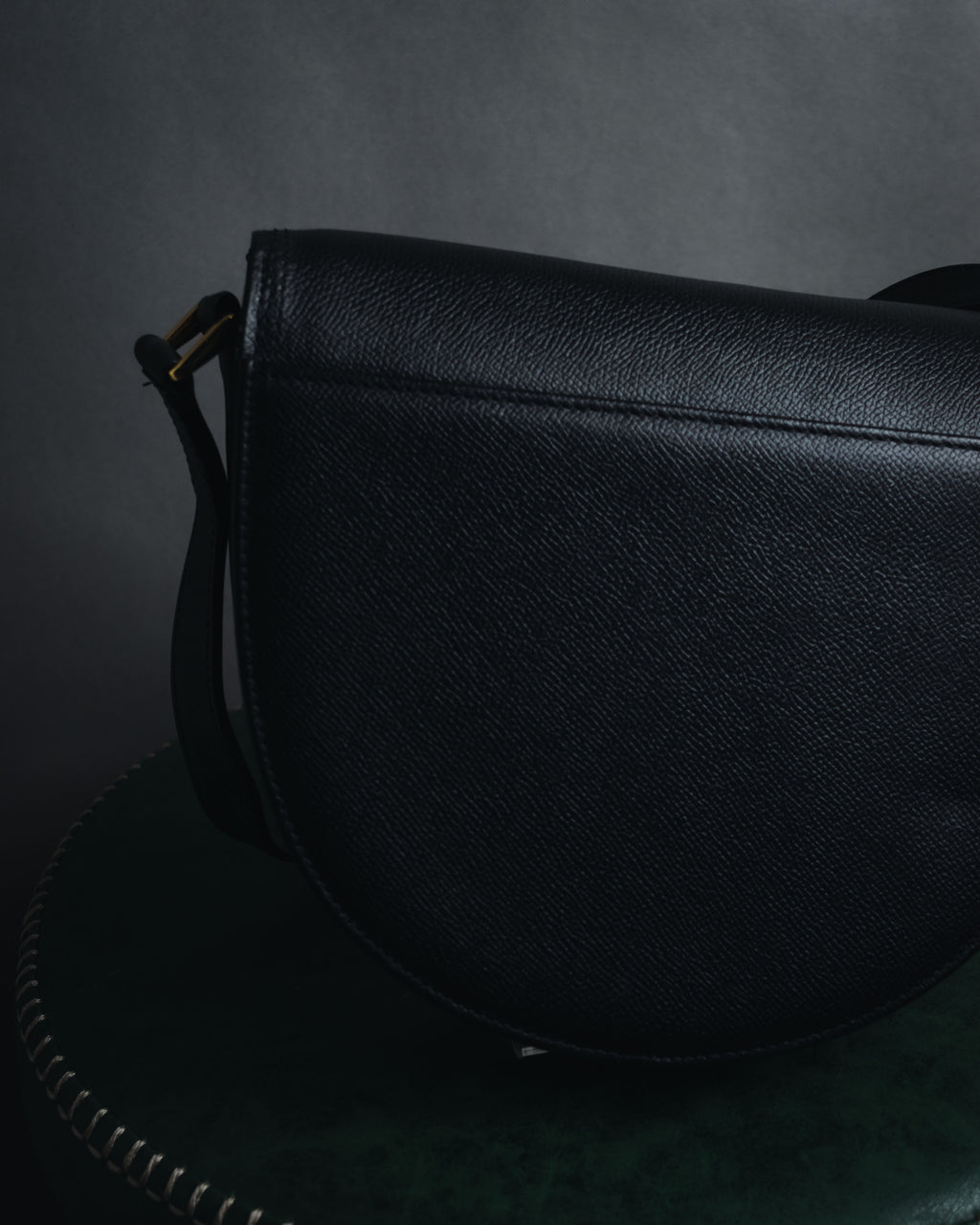 "VALENTINO GARAVANI" 80’s-90’s baroque hardware saddle shoulder bag