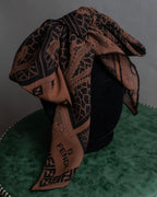 "FENDI" Logo engraved lace motif scarf