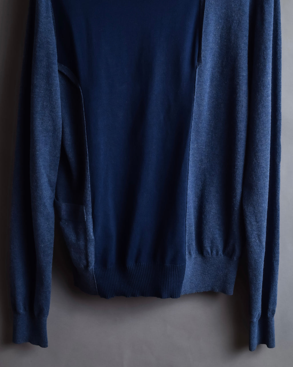 "MAISON MARGIELA" 17SS Asymmetric button line knit