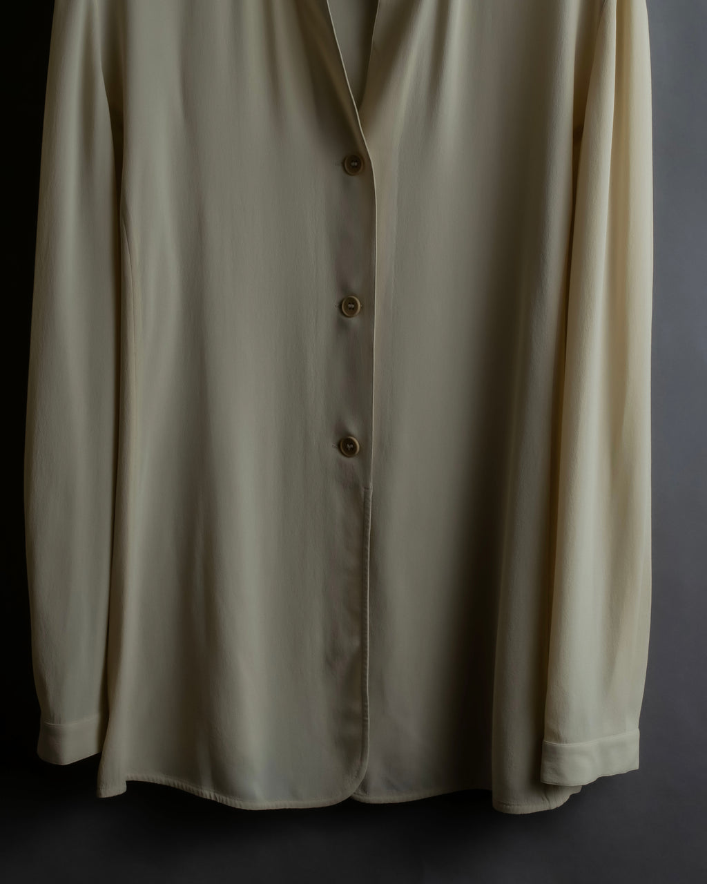 "GIORGIO ARMANI" Ivory color no collar silk shirt
