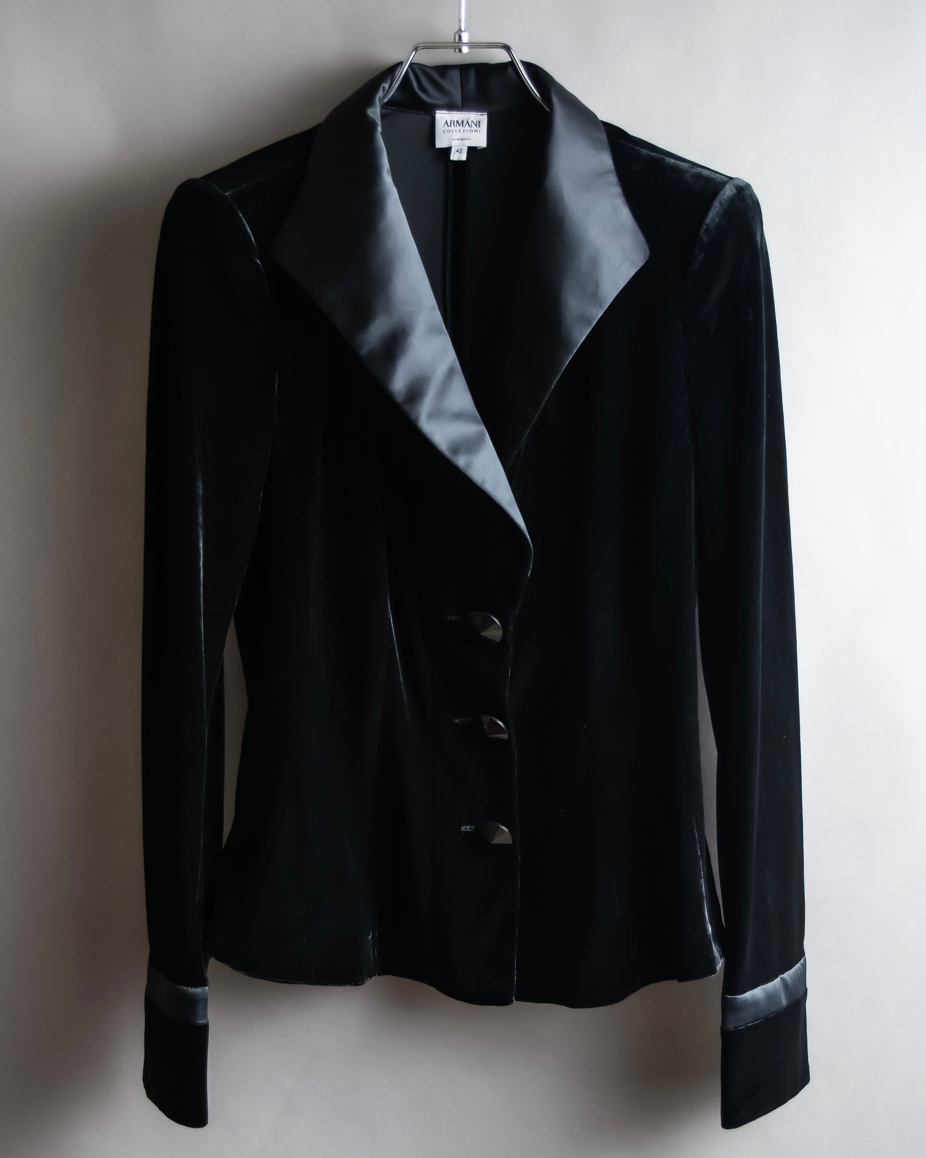"ARMANI COLLEZIONI" Satin switched design velvet jacket
