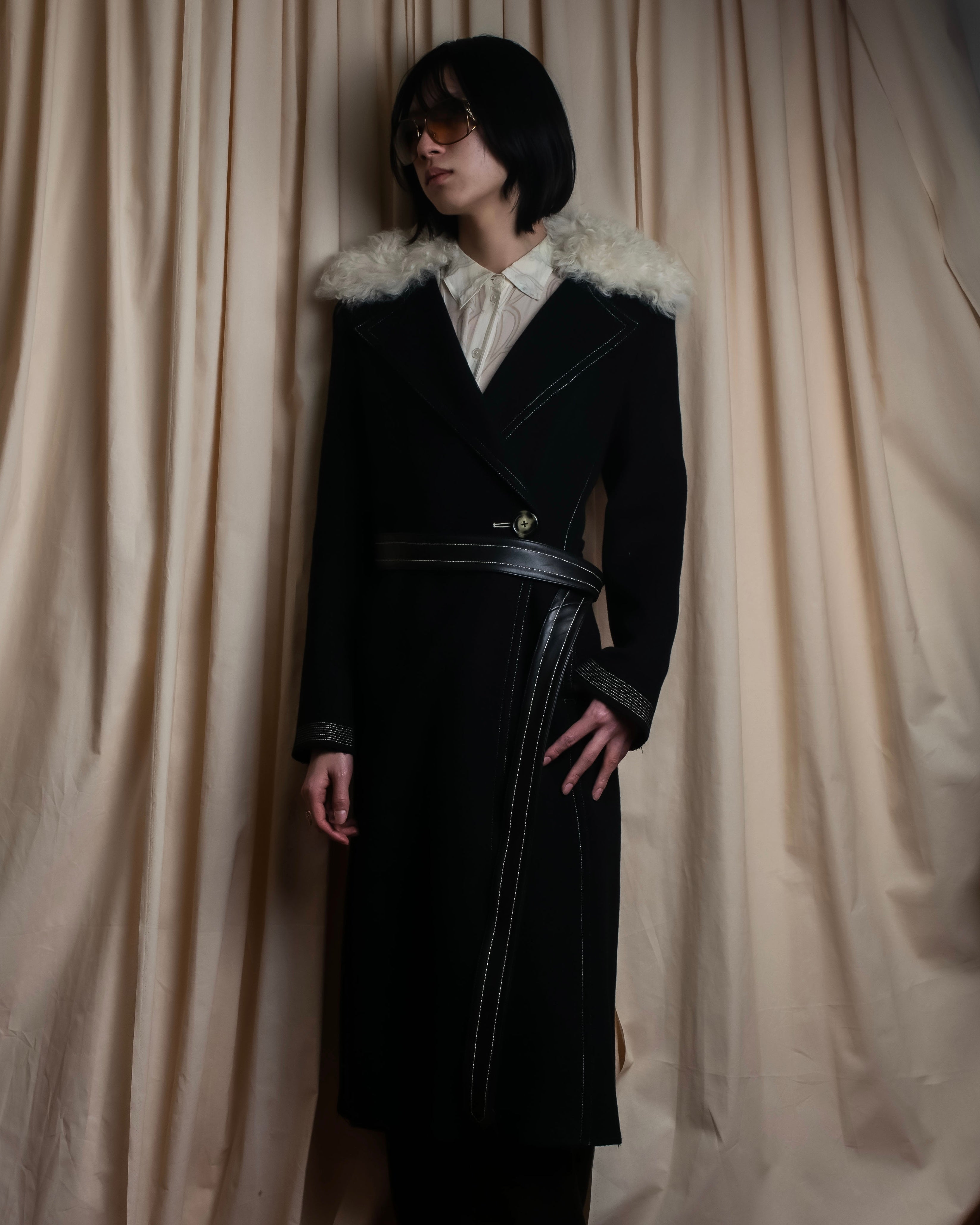 "HELMUT LANG" Fur collar belted long coat