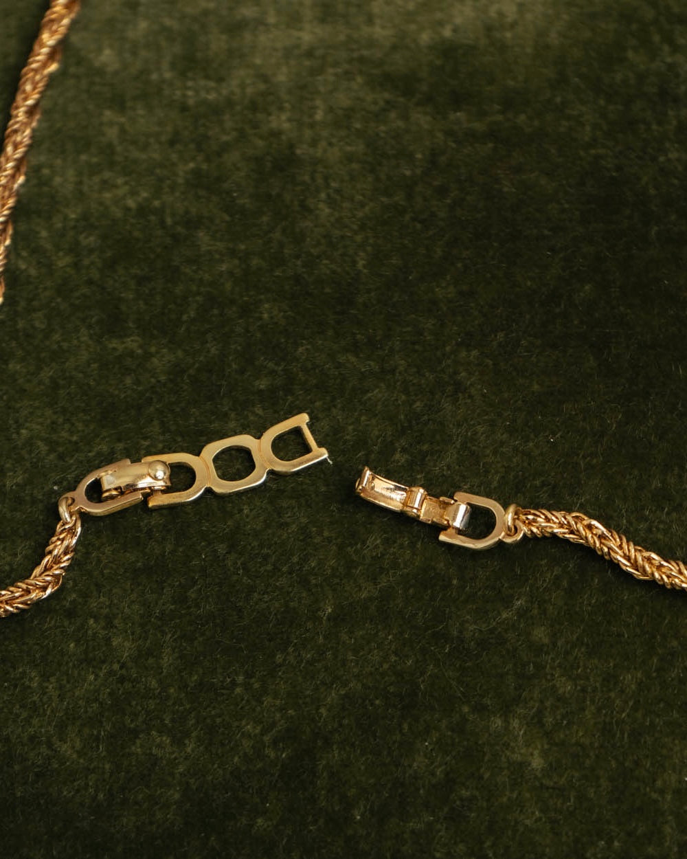 –SPECIAL– “Christian Dior” 80’s-90’s rope knot pearl drop necklace