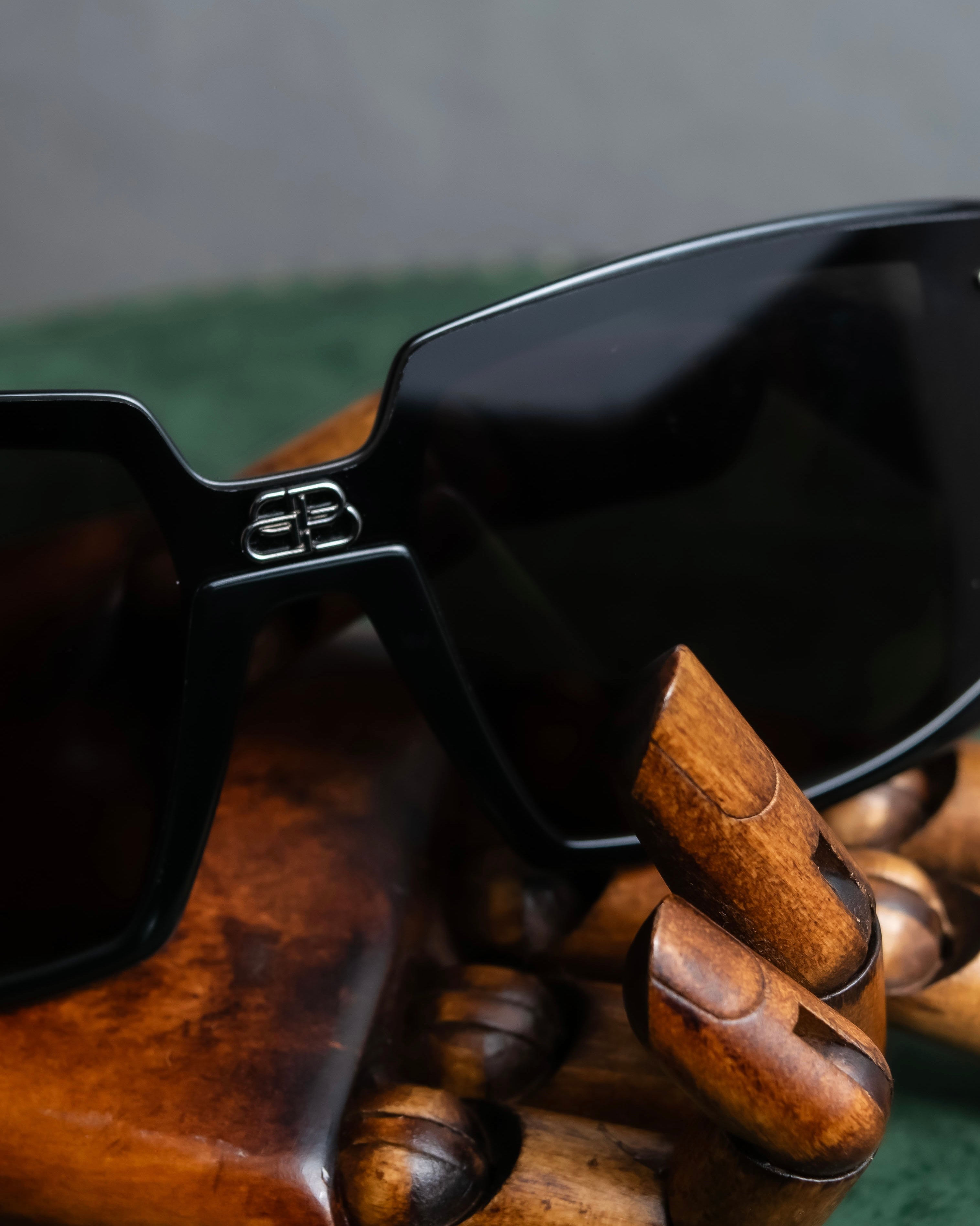 "BALENCIAGA" BB logo square frame sunglasses