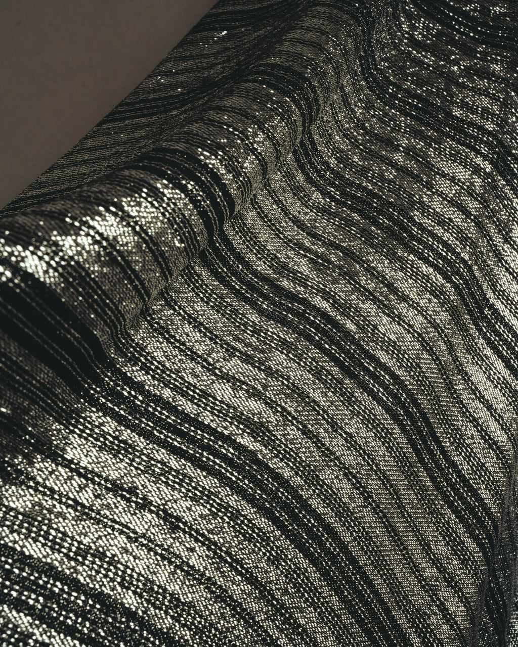 "ENRICO COVERI" 80's-90's Metallic flared maxi skirt