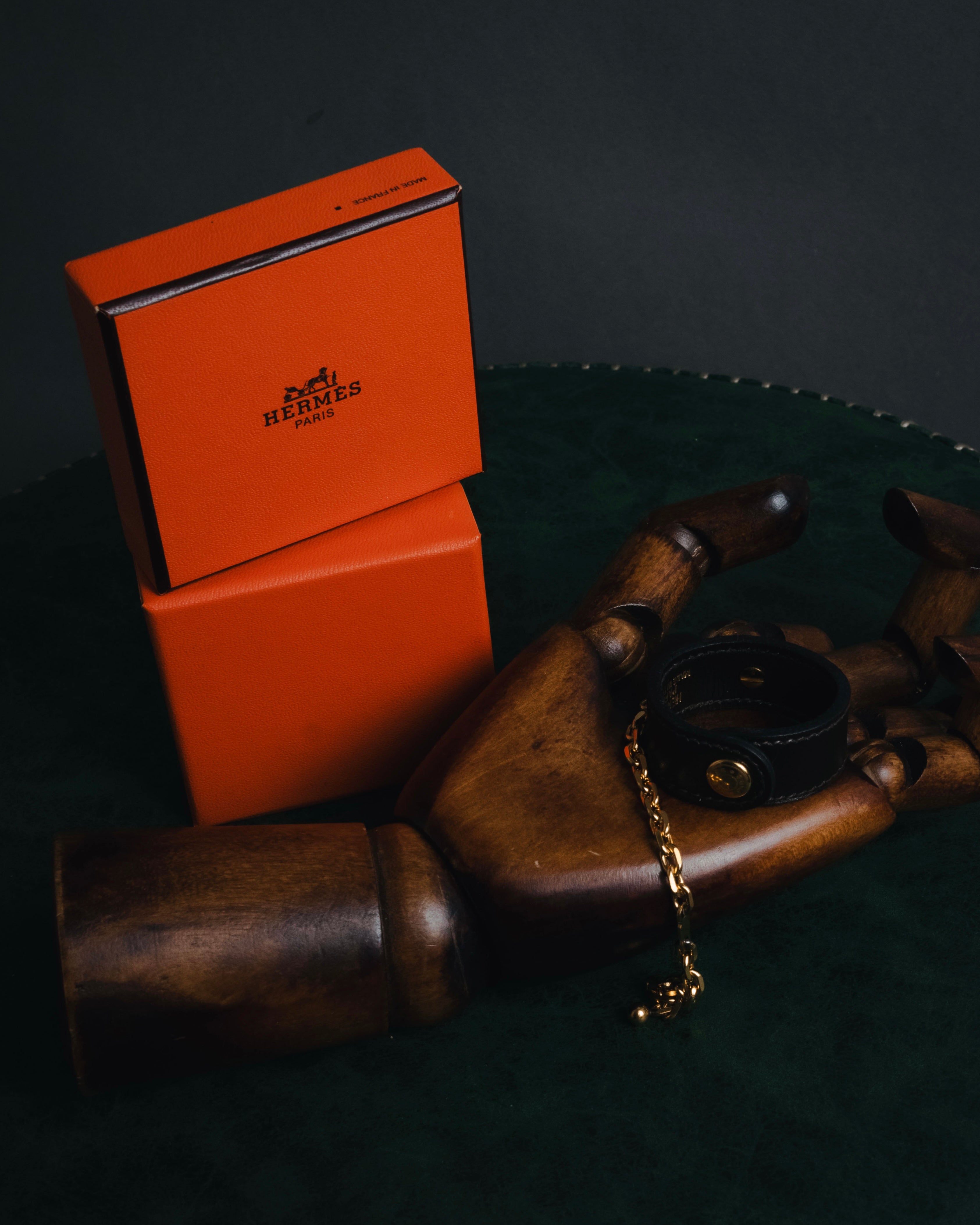 "HERMES" 90’s-00’s classic box calf gloves holder