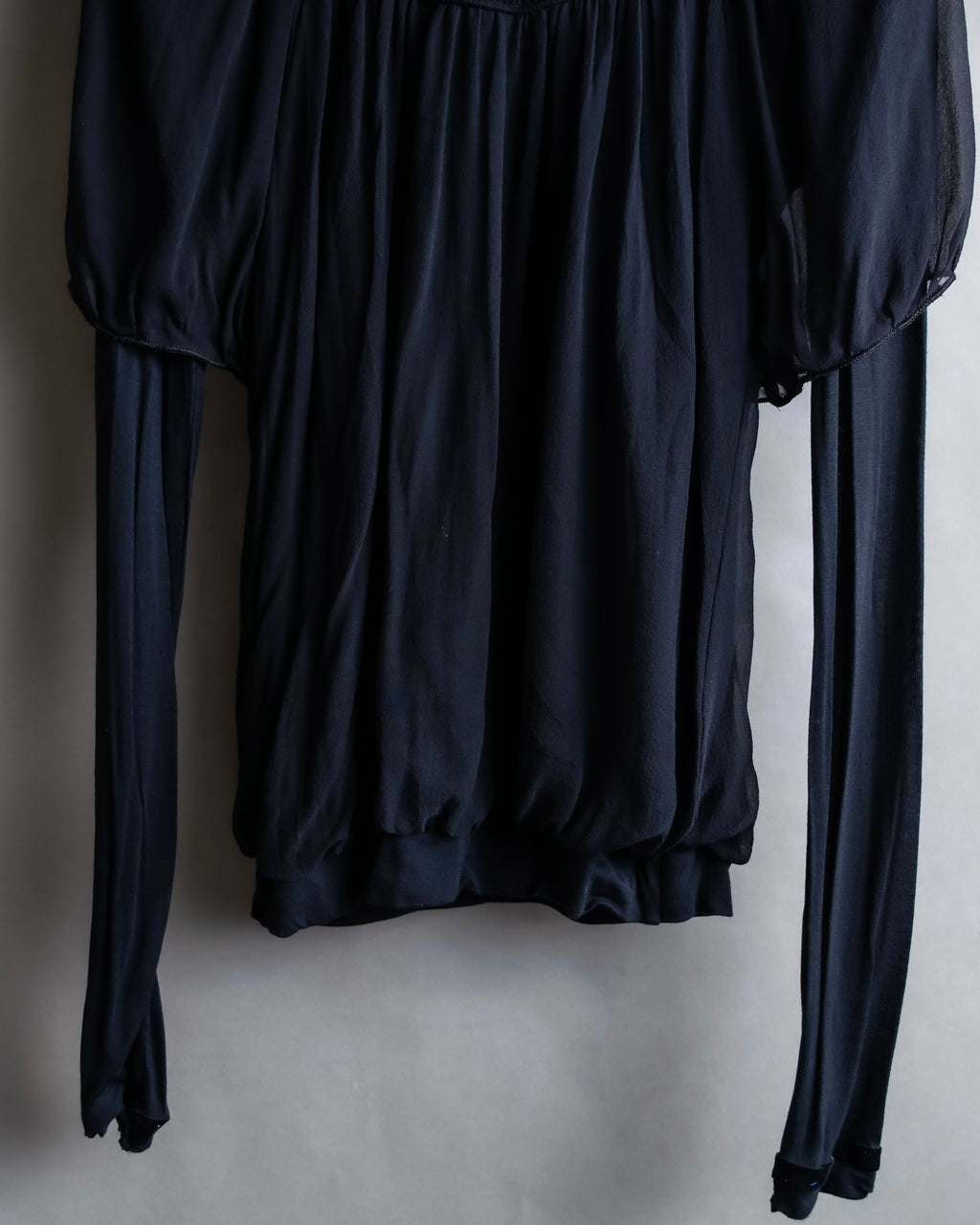 "CALVIN KLEIN" Layered sleeve gathered design pullover