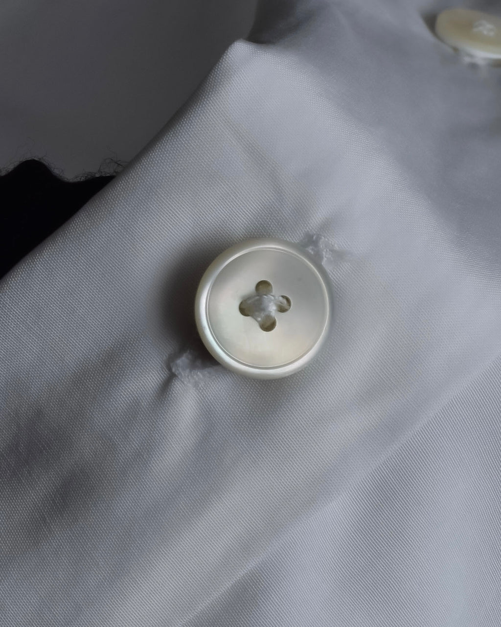 "Acne" Ribbon slit back design shirt