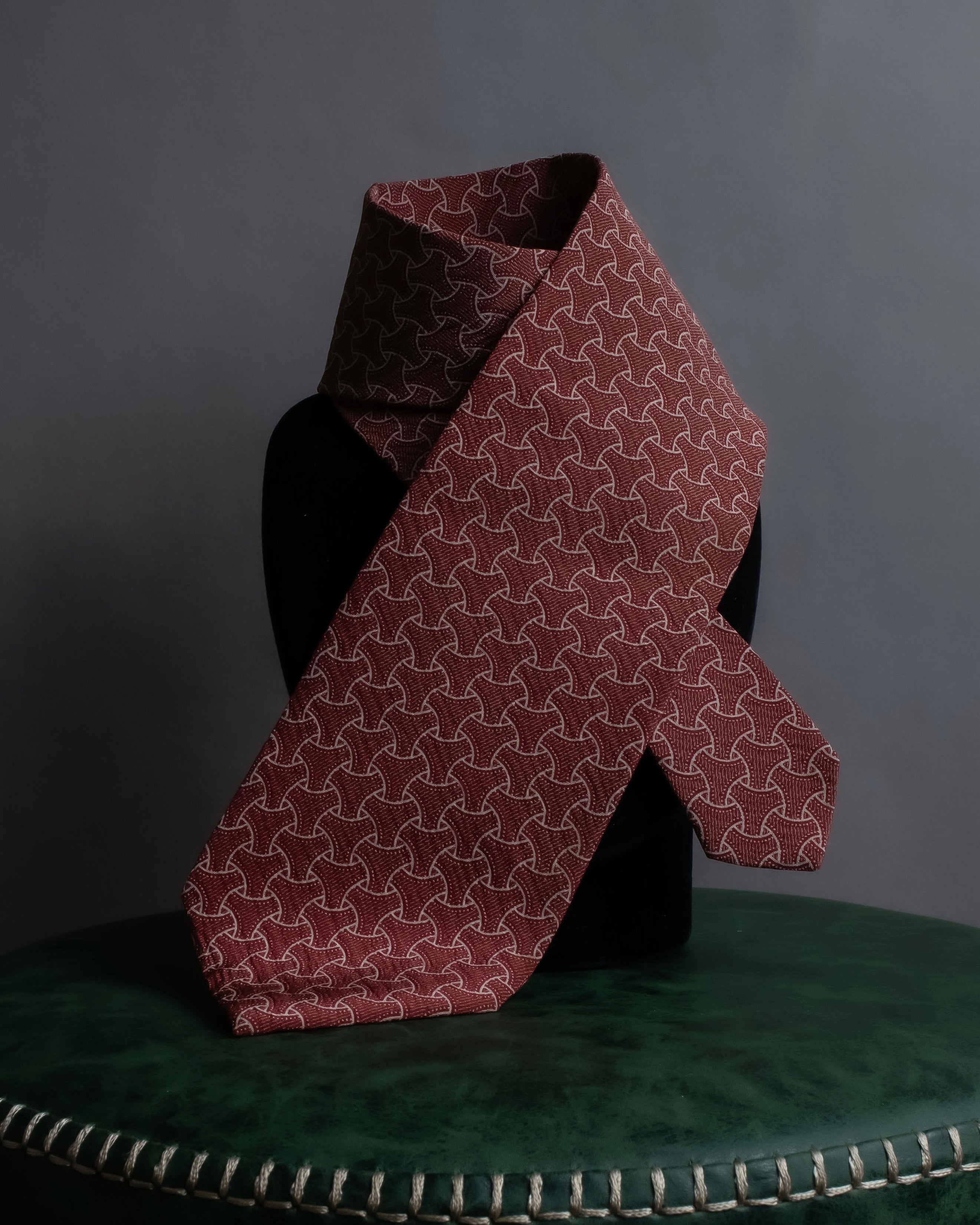 "GIORGIO ARMANI" Wave pattern silk necktie