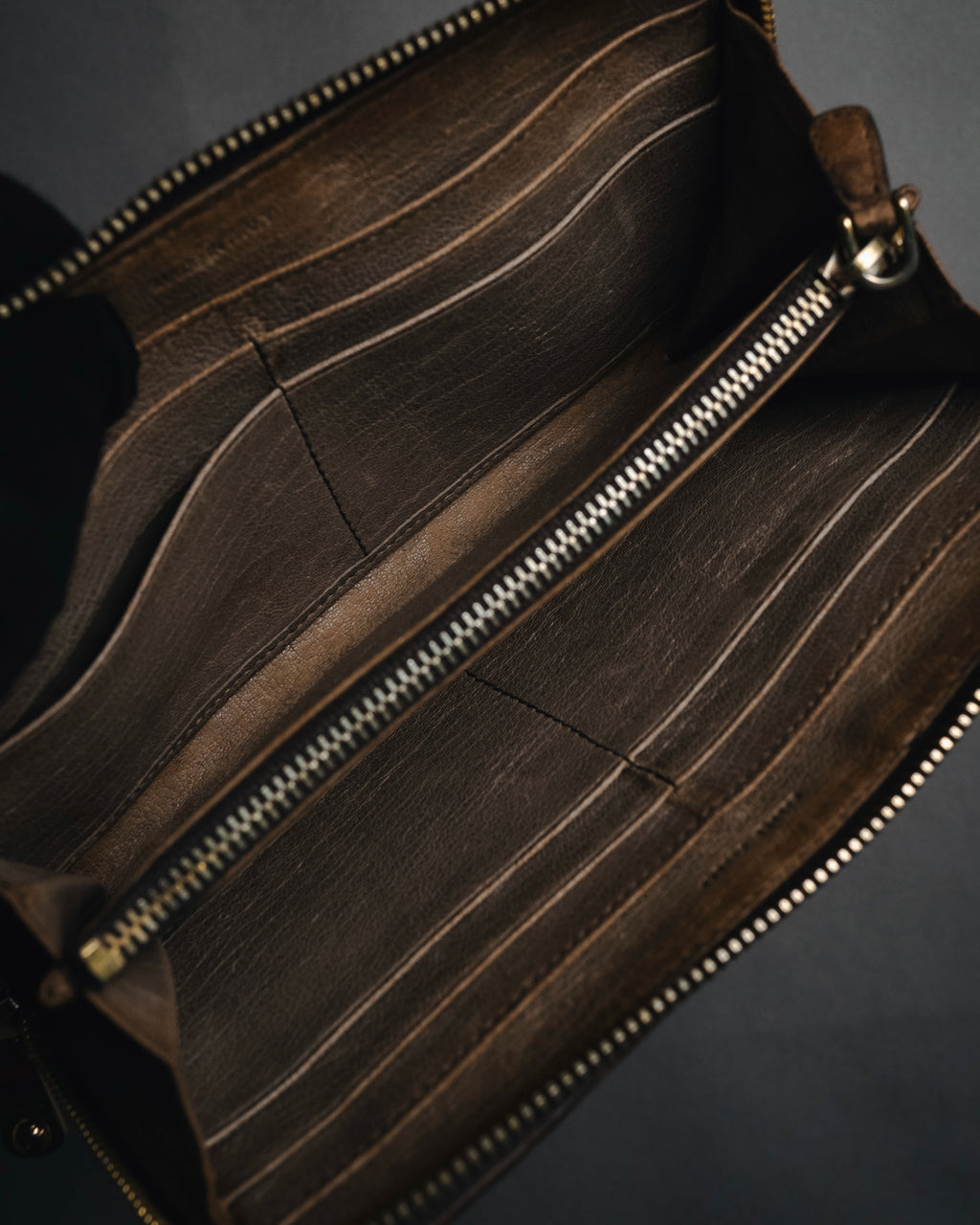 "MIU MIU" 10’s studded quilted vintage leather zip wallet