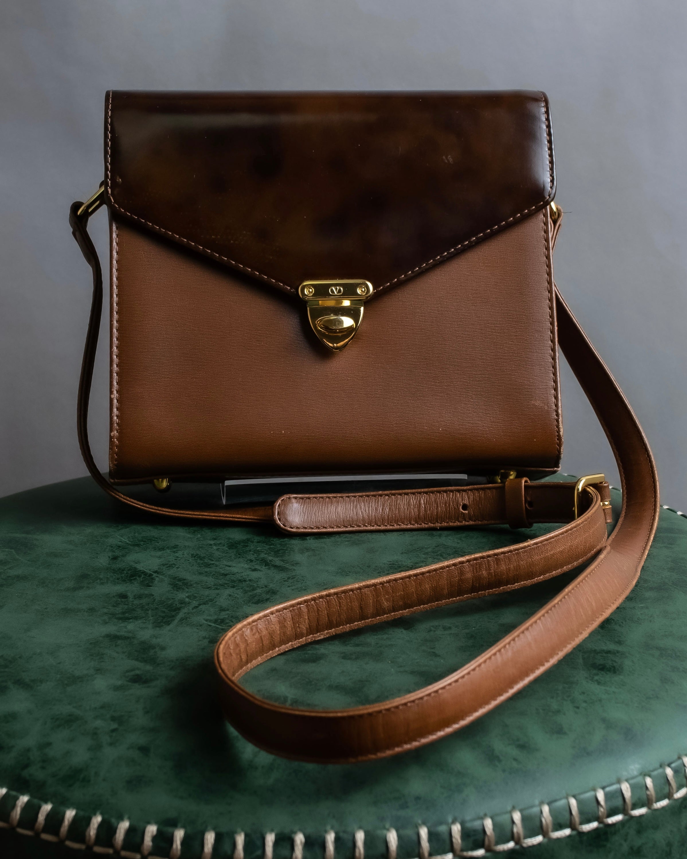 "Valentino Garavani" Leather combination design gold parts shoulder bag