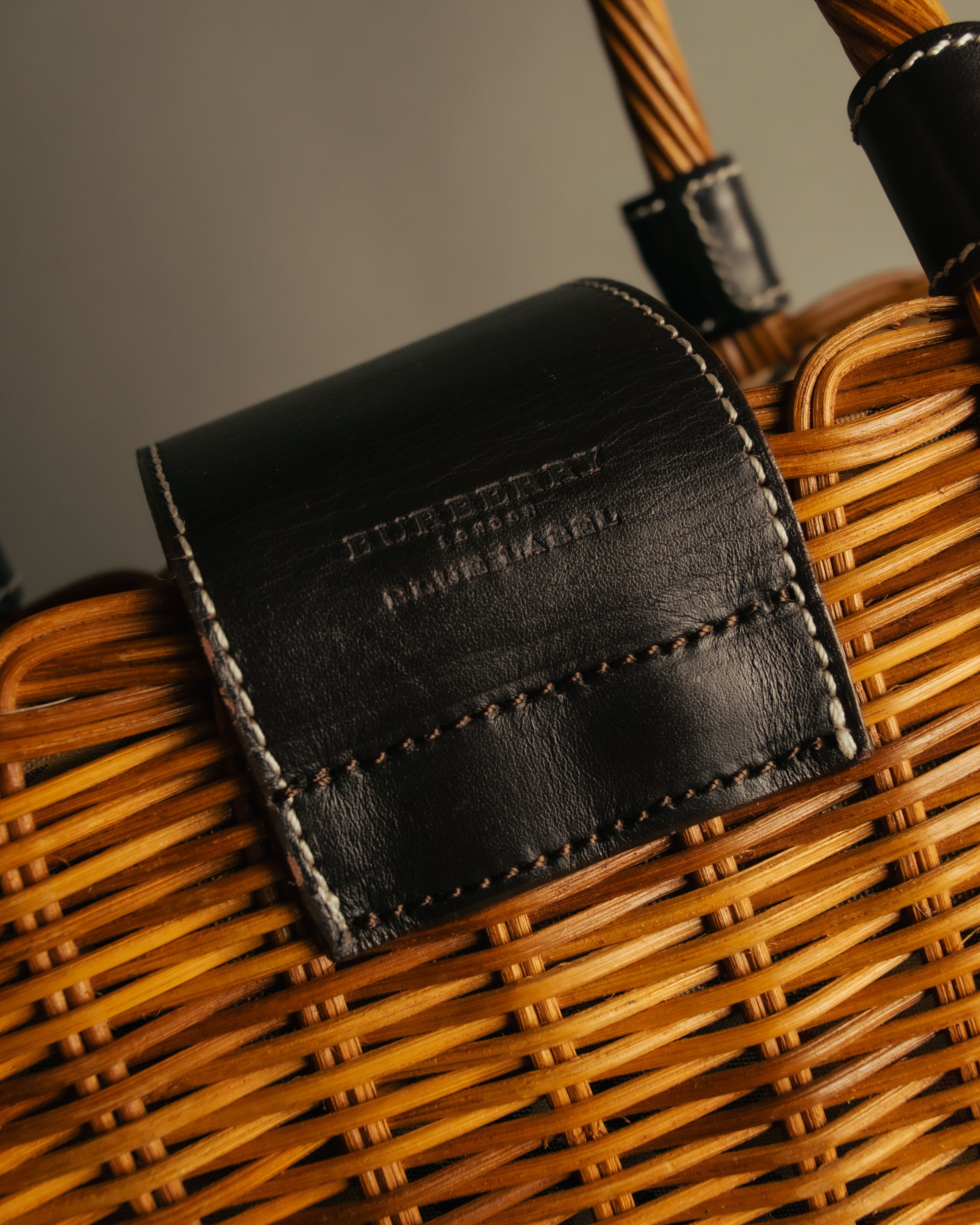 “BURBERRY BLUE LABEL” 00’s Rattan check lining basket bag