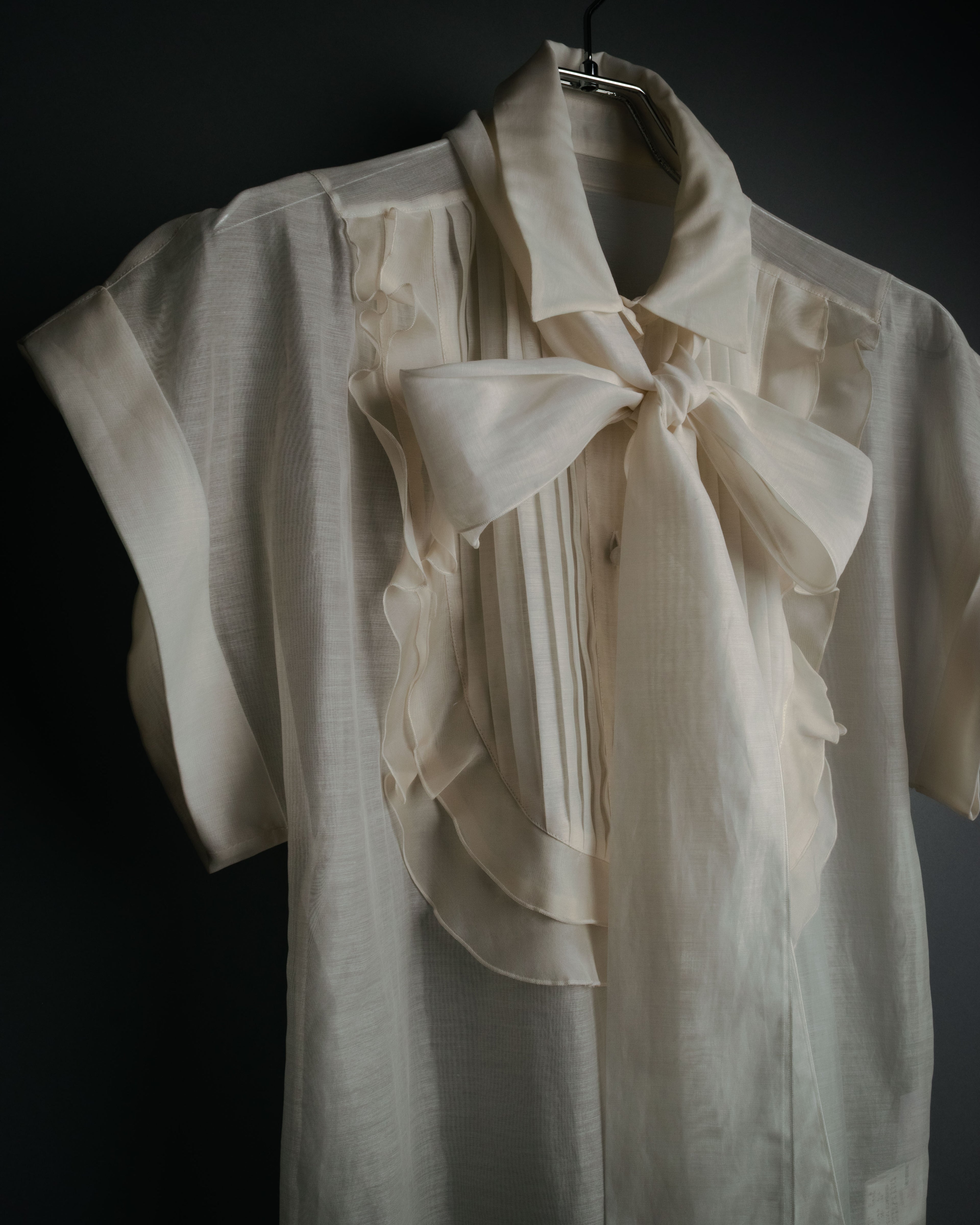 -SPECIAL- “VALENTINO ROMA” 2000’s sheer bow tie ruffled blouse