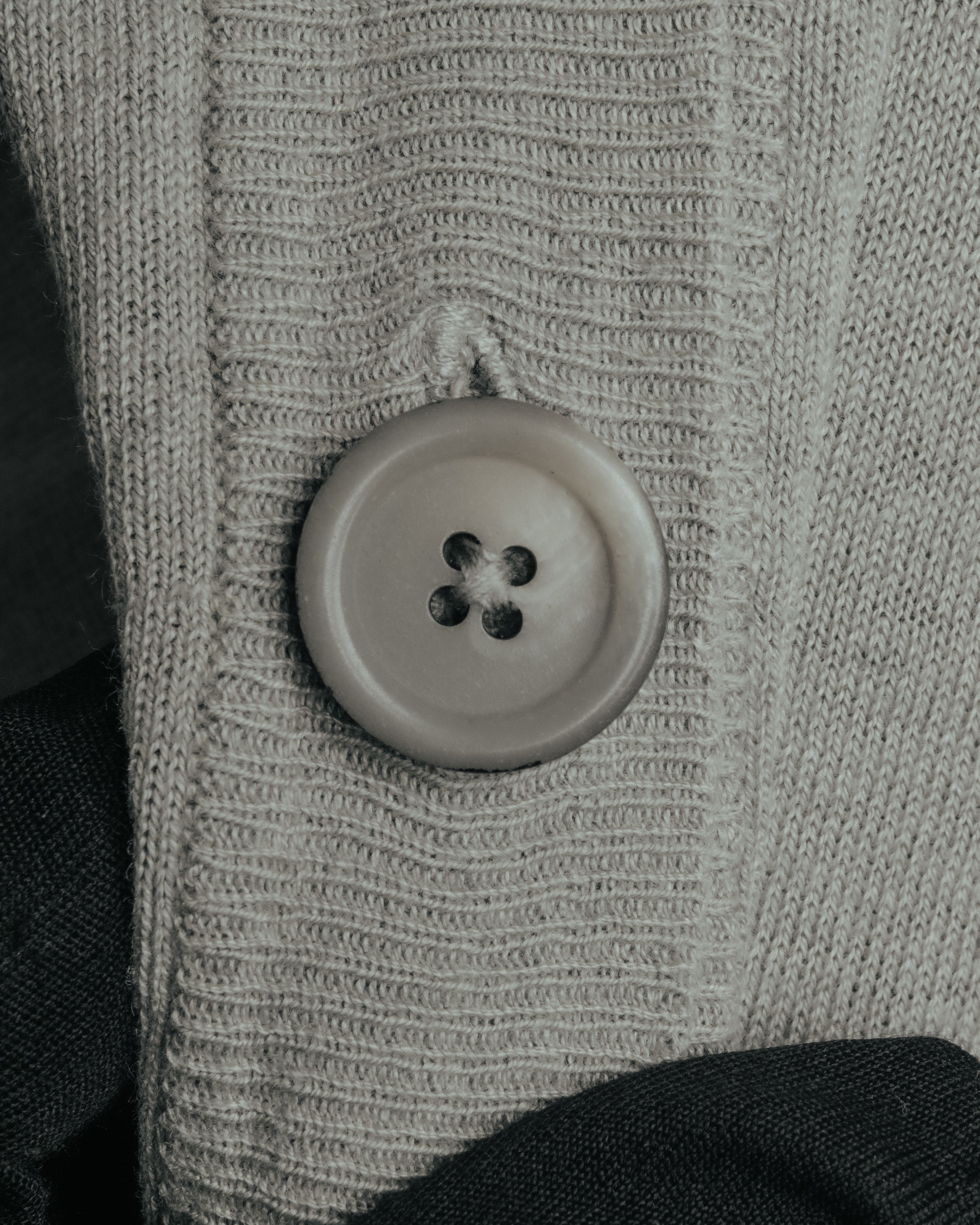 “Maison Martin Margiela” 2012SS line 4 oversized draped knit cardigan