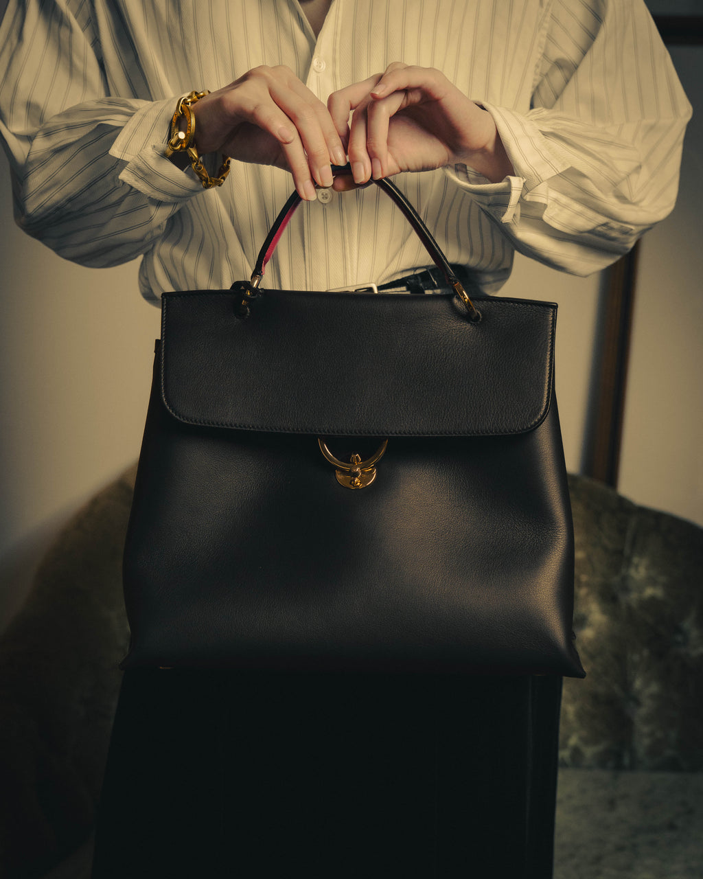 –SPECIAL– "Salvatore Ferragamo" 10's-20's Structured leather top-handle shoulder bag