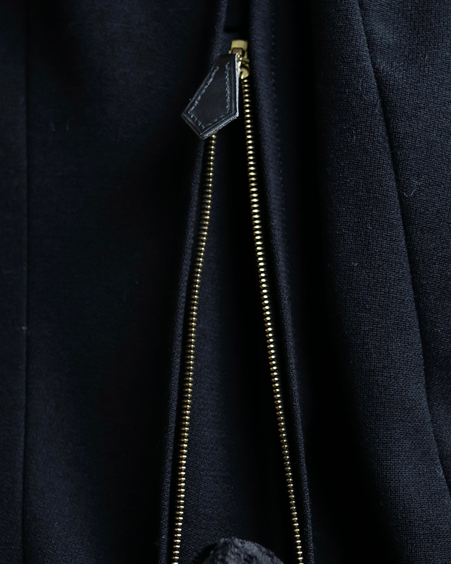 "HERMES" Darted shape no collar back zip jacket