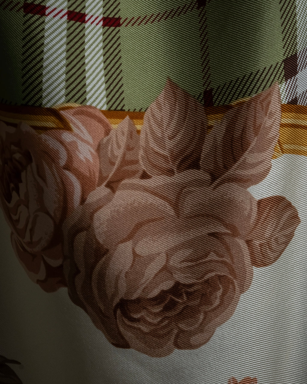 "BURBERRYS" Rose motif layered check pattern silk scarf