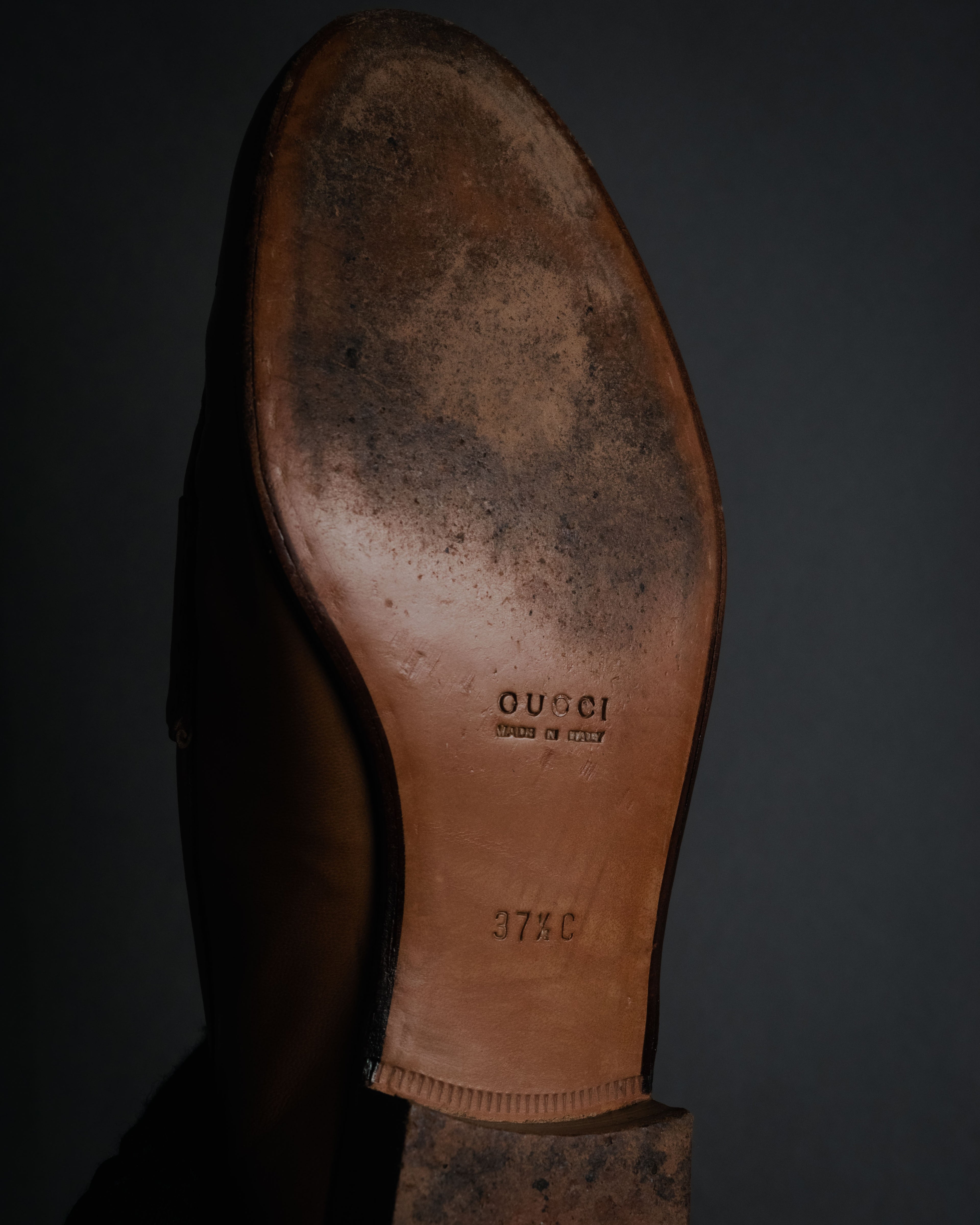 “GUCCI” 1980’s-1990’s Horsebit leather loafers