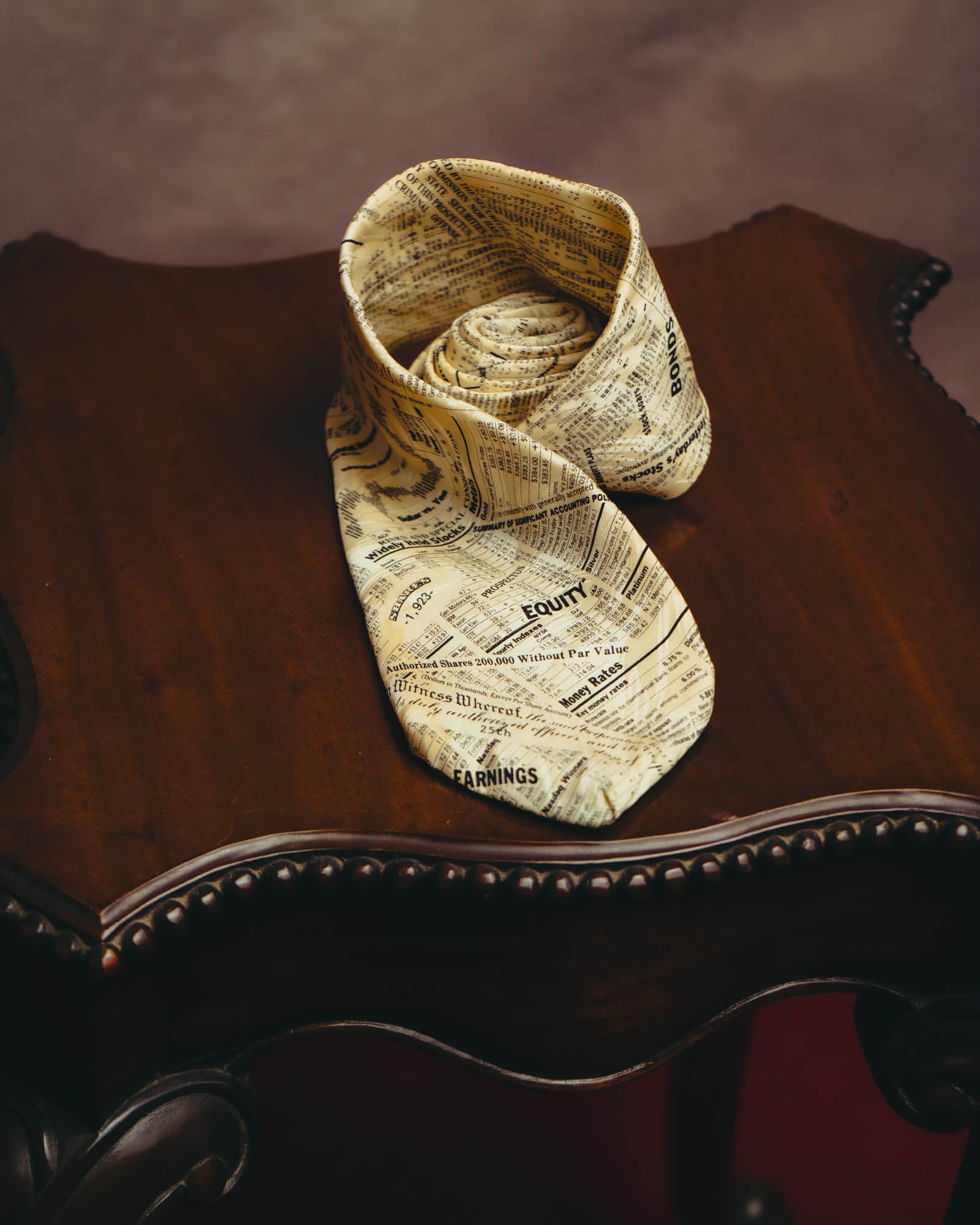 -MOOD MILLÉSIMES- 90’s-00’s financial newspaper print silk tie