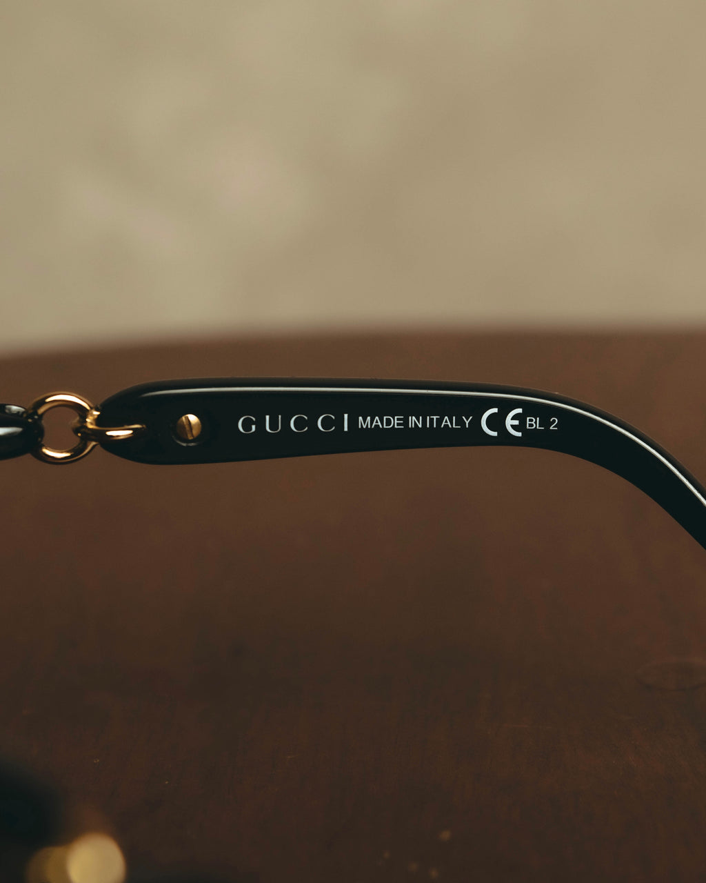 -SPECIAL- "Gucci" 00's Vintage aviator sunglasses with marina chain temples