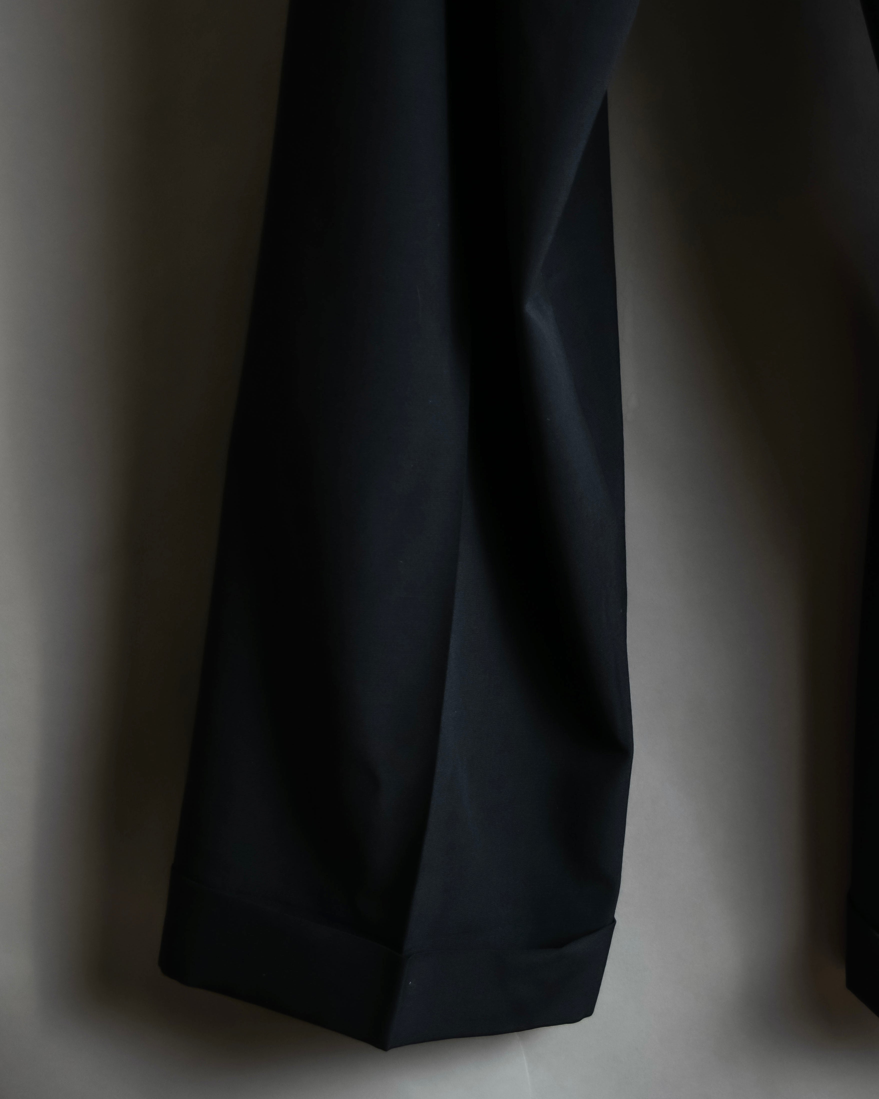 "JEAN PAUL GAULTIER FEMME"
 High-waisted straight draping slacks