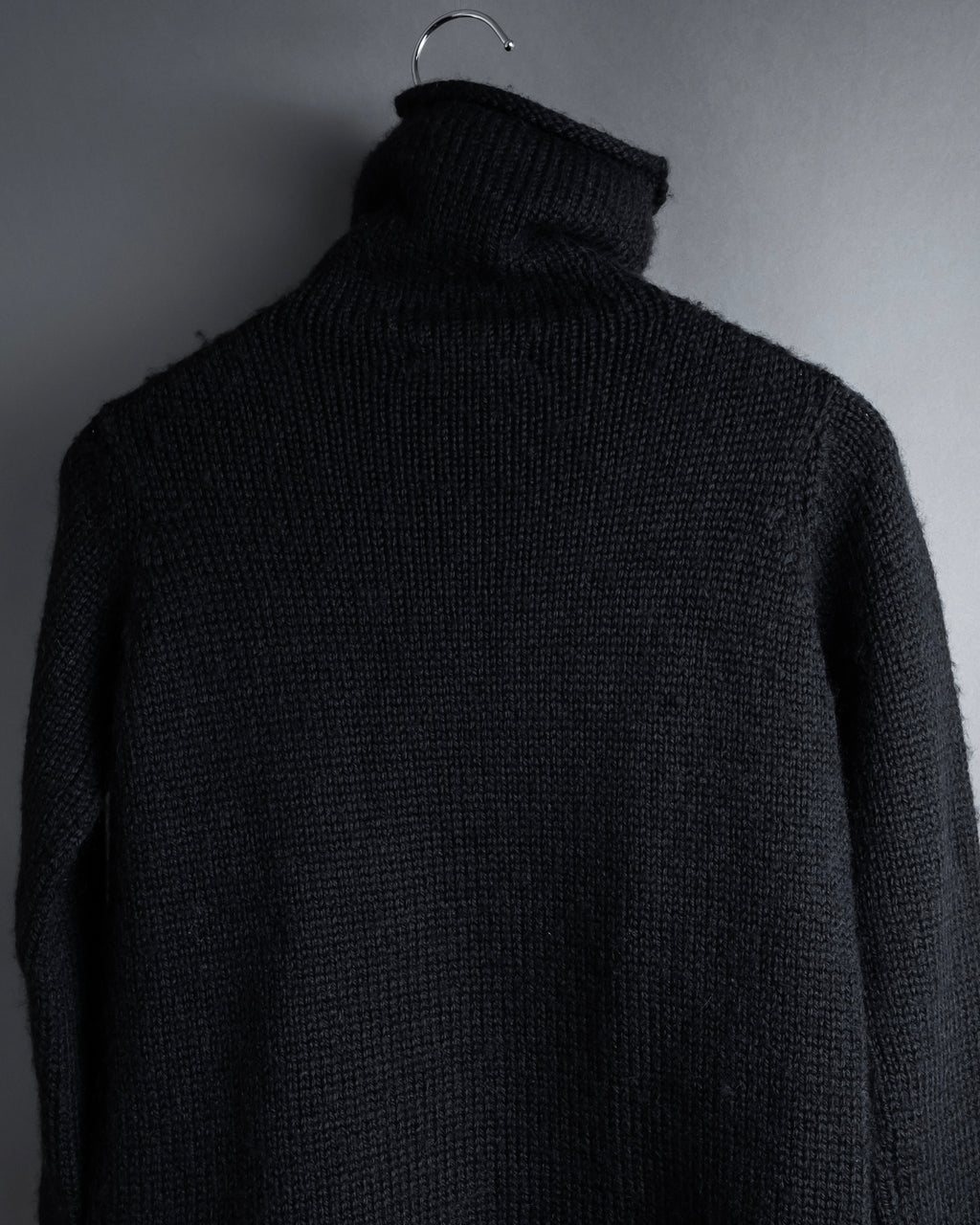 "Y’s" 17AW textured turtleneck knit sweater