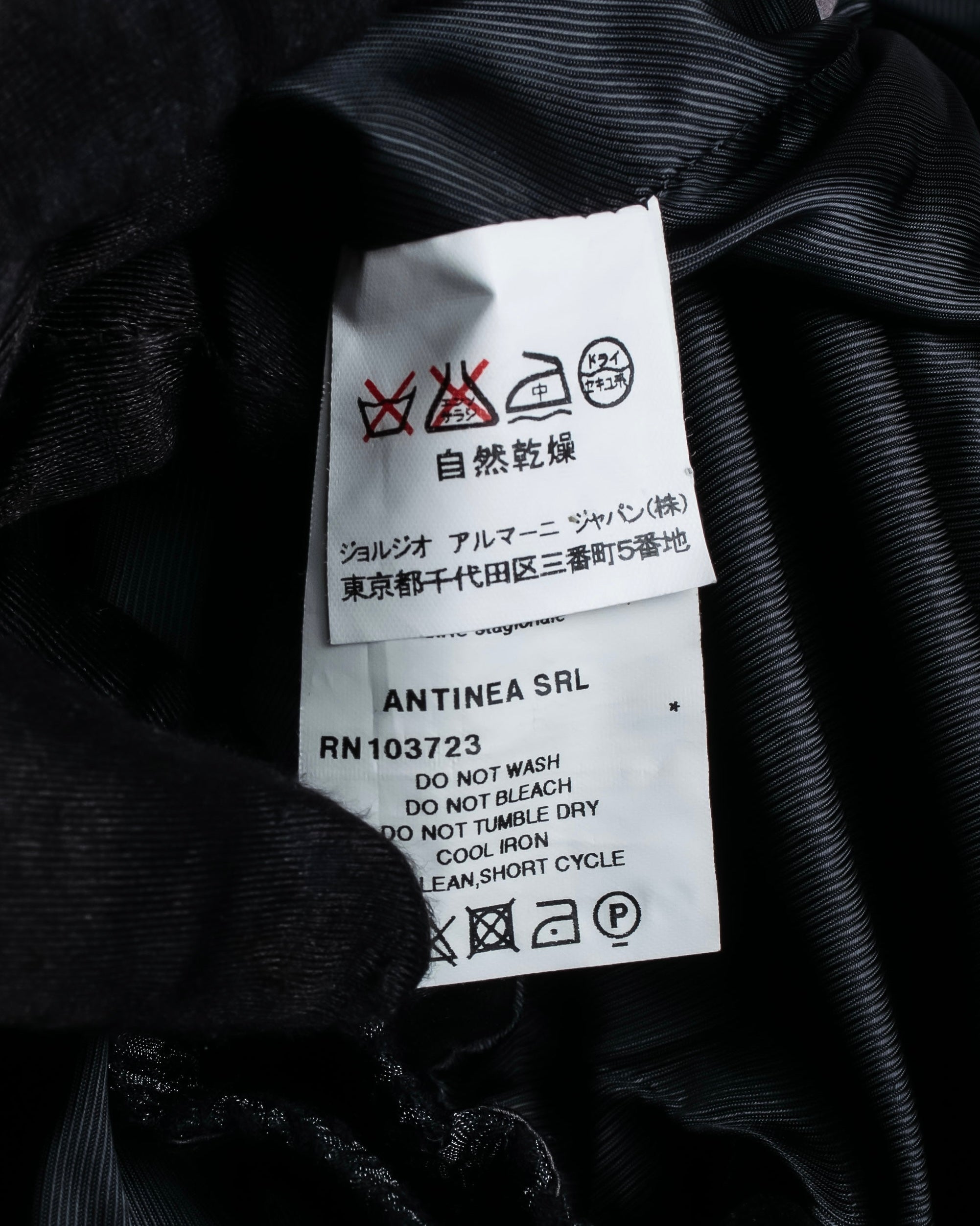 "ARMANI COLLEZIONI" Satin switch design knit tailored jacket