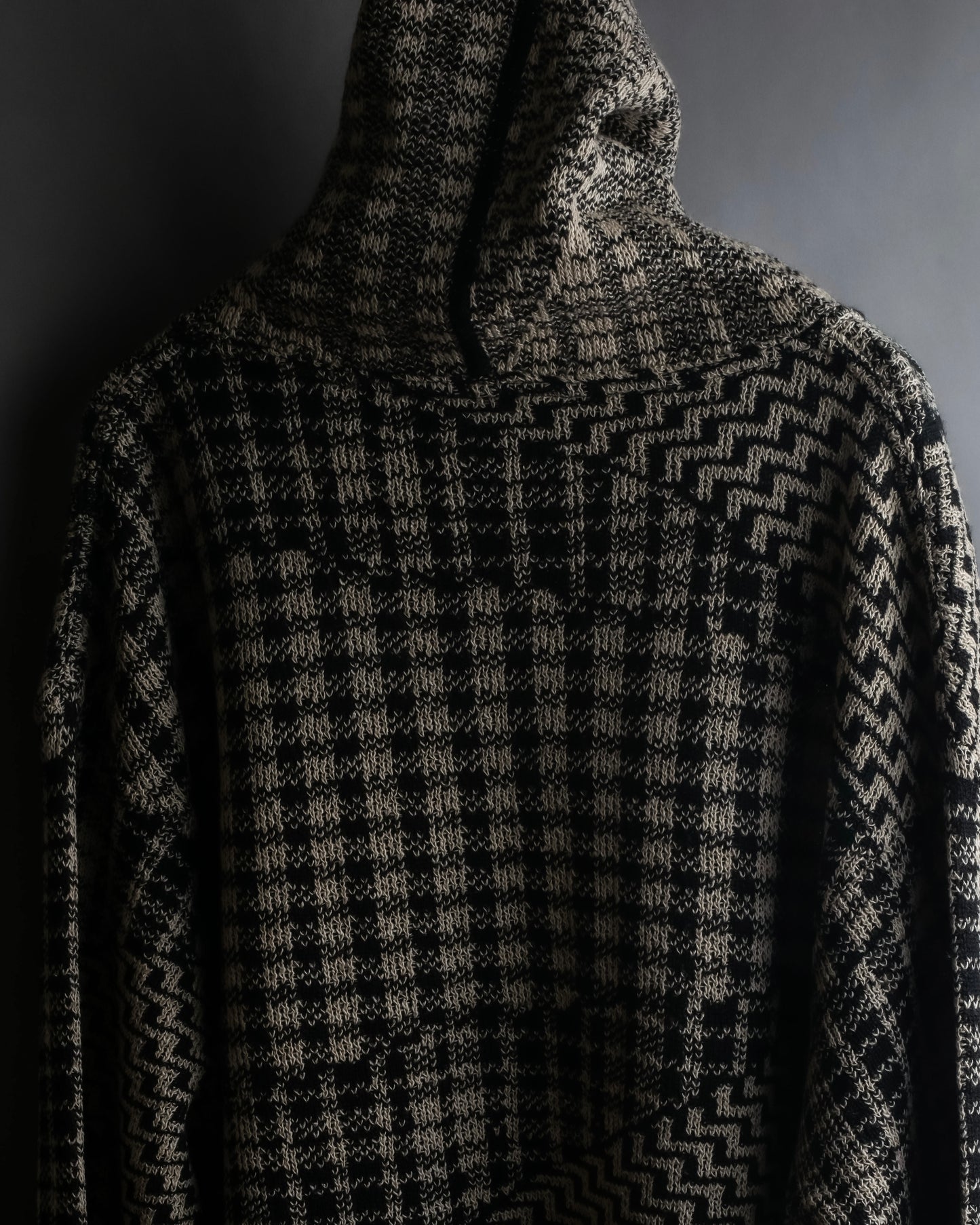 "FENDI" Houndstooth & zigzag pattern turtleneck tunic pullover