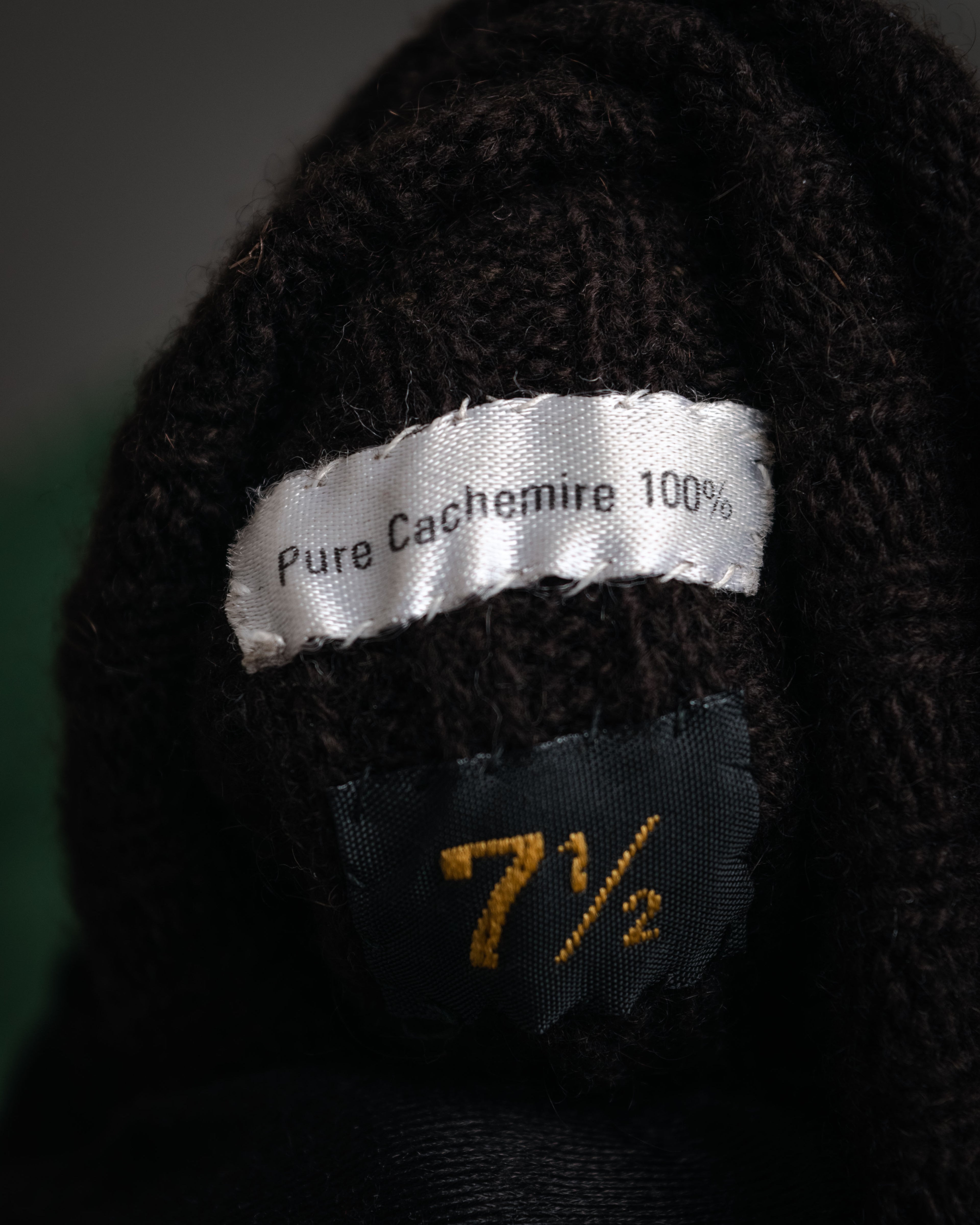 –SPECIAL– “HERMES” 80’s-90’s Cashmere lined suede driving gloves