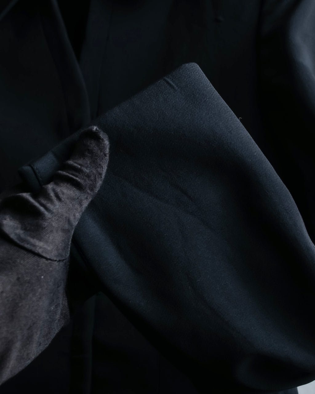 "PRADA" Waist shaped zipper jacket