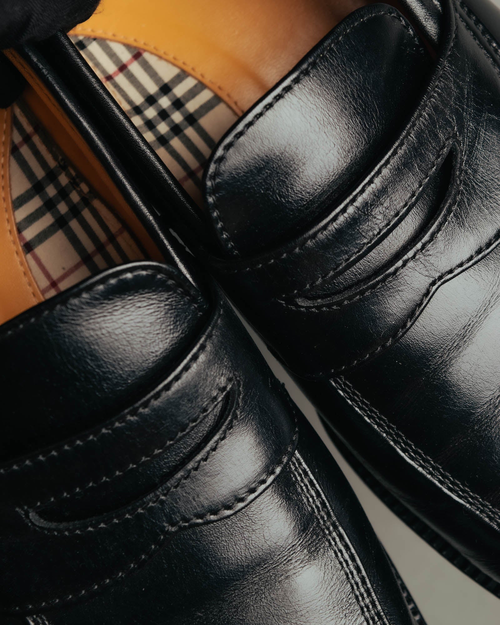 “Burberry London” 00’s-10’s Black leather penny loafers