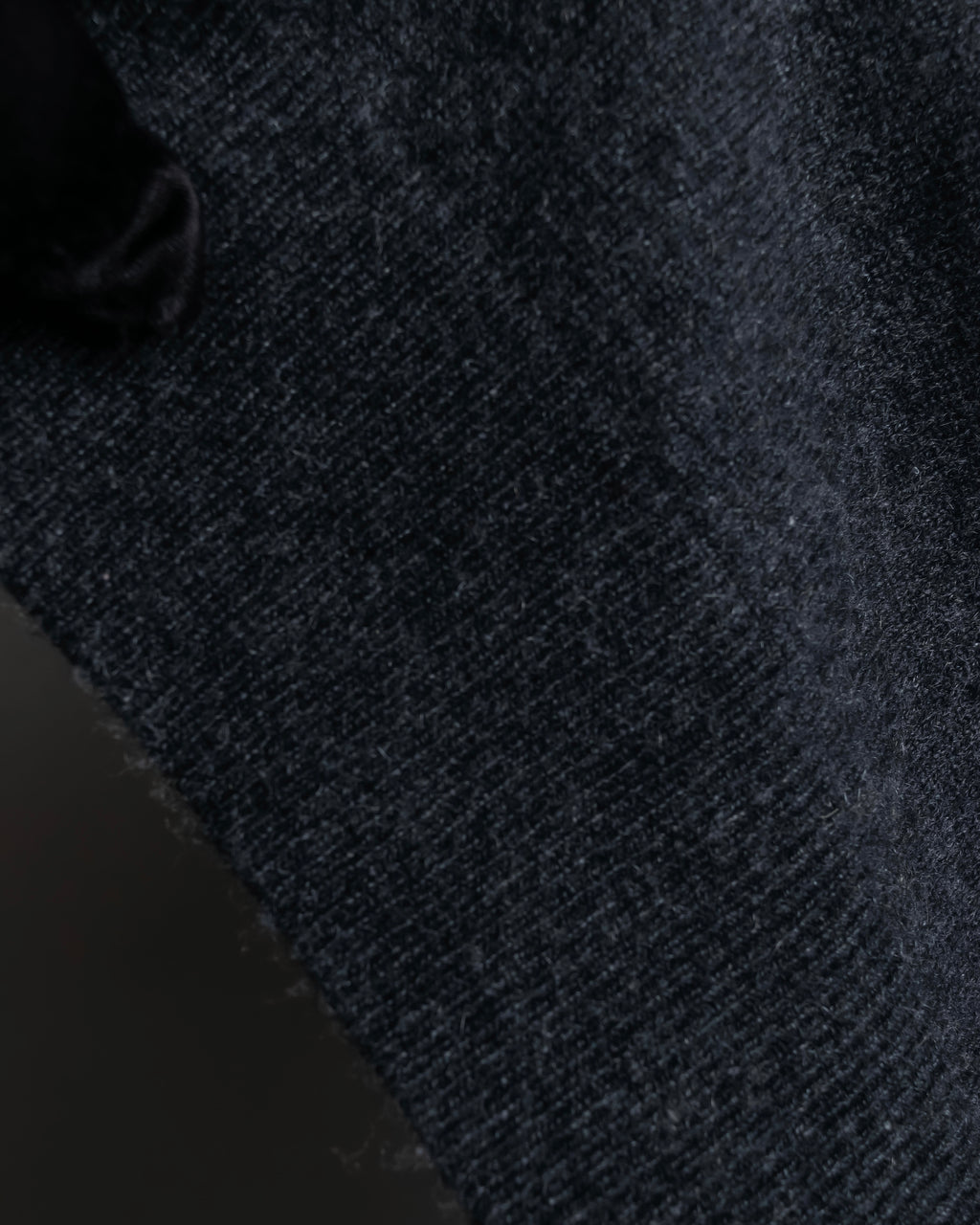 "CELINE" Beautiful U-neck design cashmere knit pullover