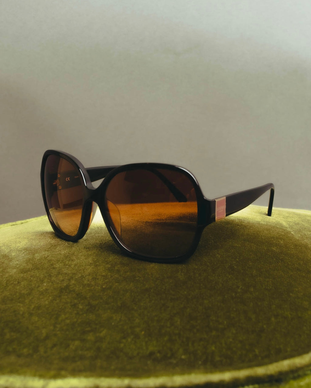"LOEWE" 00's-10's Oversized butterfly sunglasses
