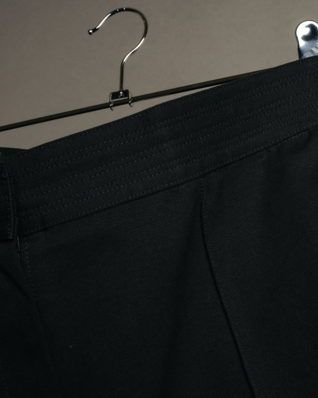 “CHANEL” 2004 Spring grosgrain straight trousers