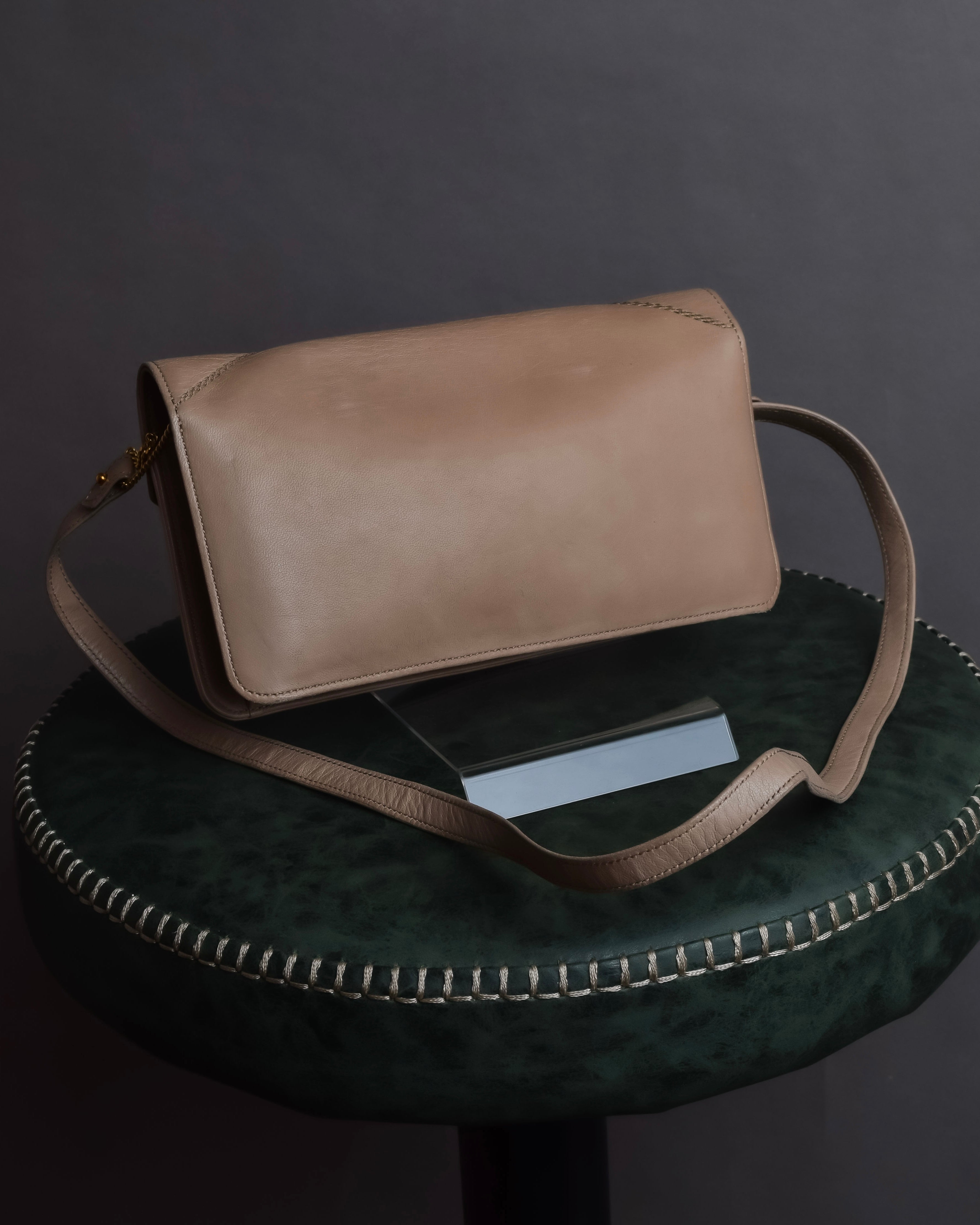 "HERMES" 70's Diamond stitched envelope leather bag