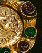 -SPECIAL- “CHANEL” 80’s-90’s Gripoix style cabochon logo brooch