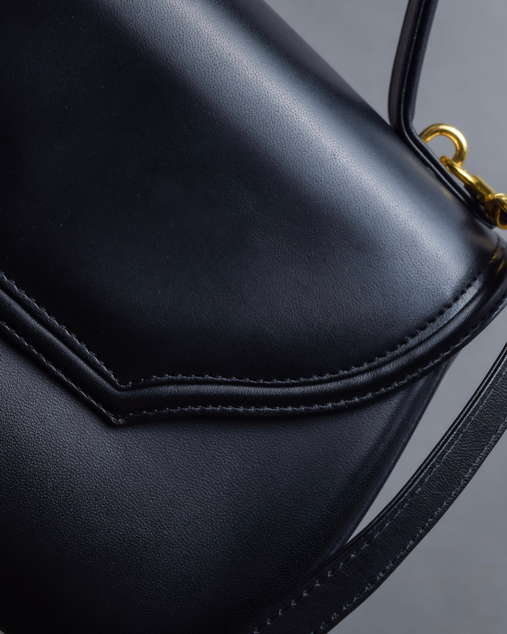 "PIERRE BALMAIN" Horizontal design grain leather 2way shoulder bag