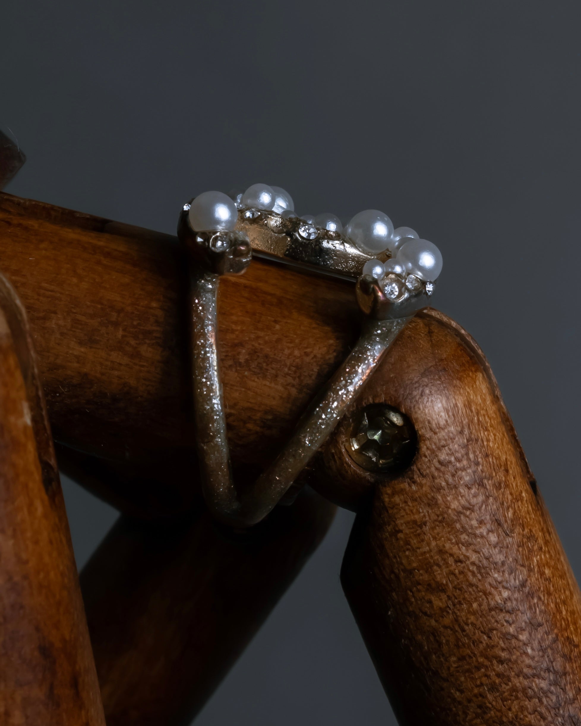 "CHANEL" Coco mark motif pearl strass design ring